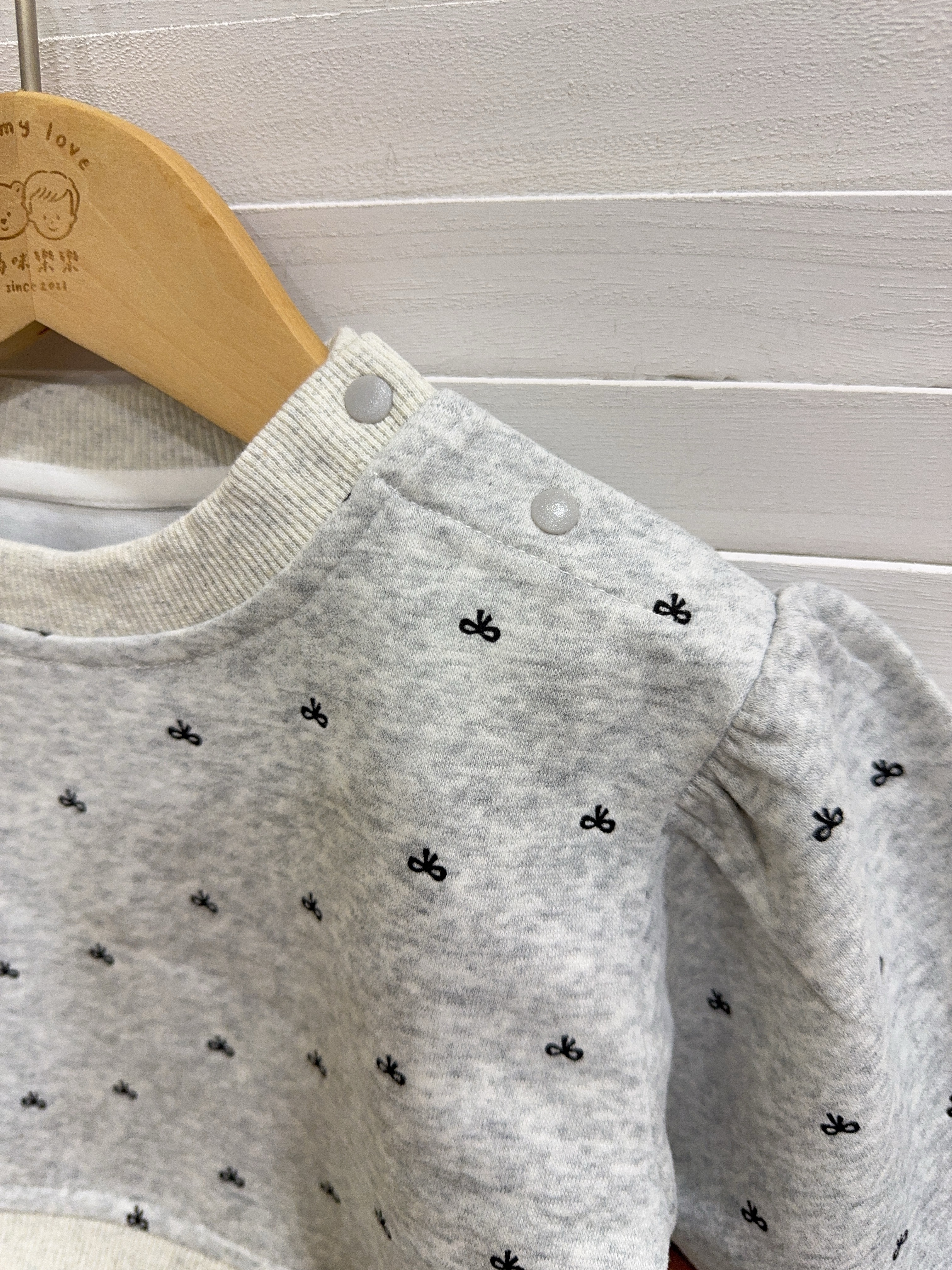 h3690蝴蝶結接紗上衣c178