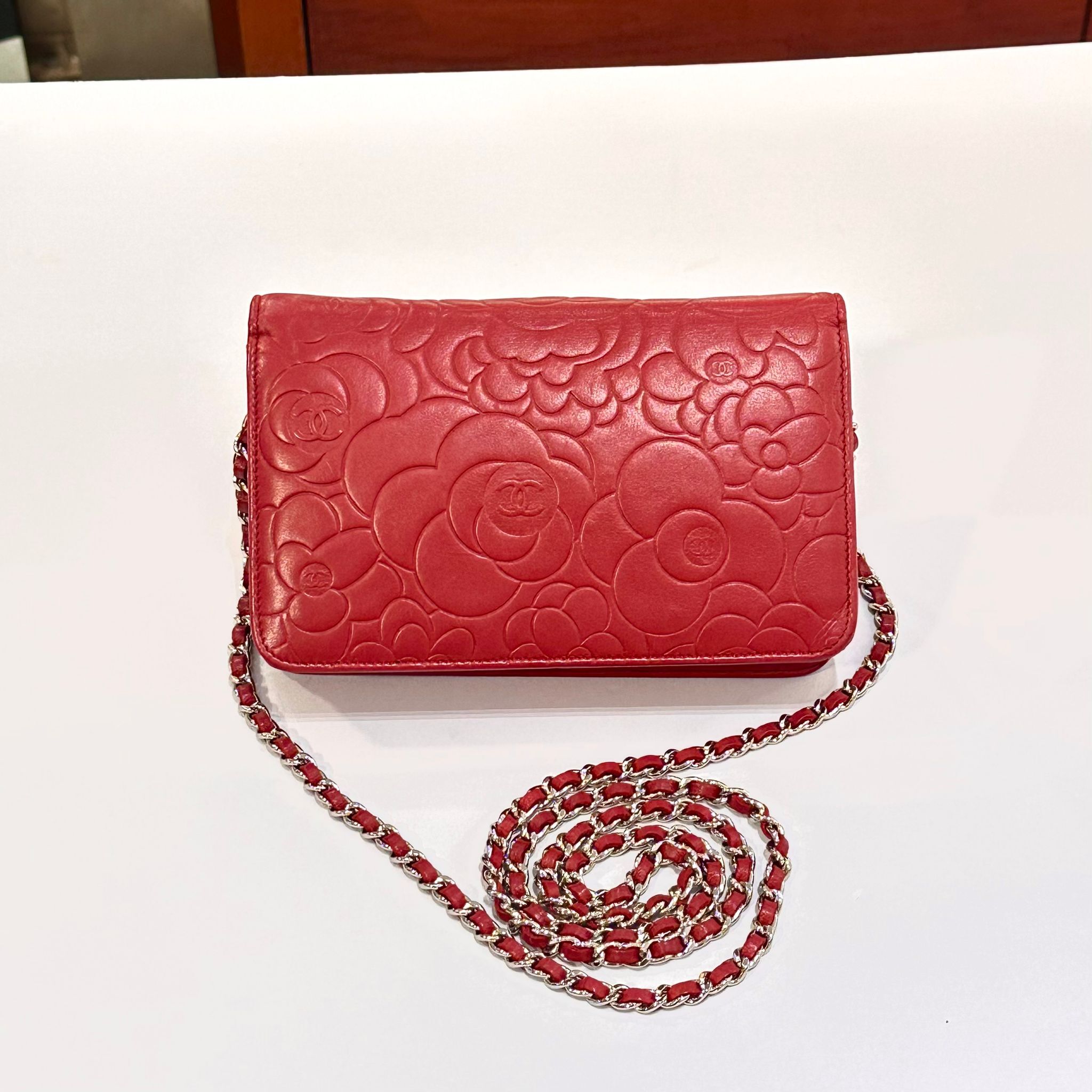 90%NEW二手CHANEL WOC  A47421 紅色羊皮絕版山茶花銀扣 #香榭站正品