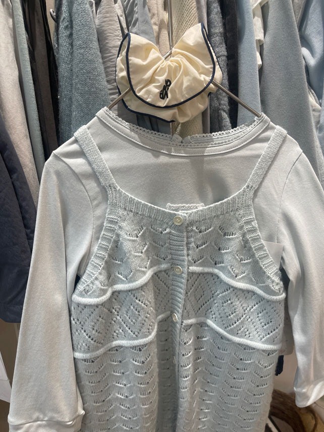 蕾絲邊薄荷上衣