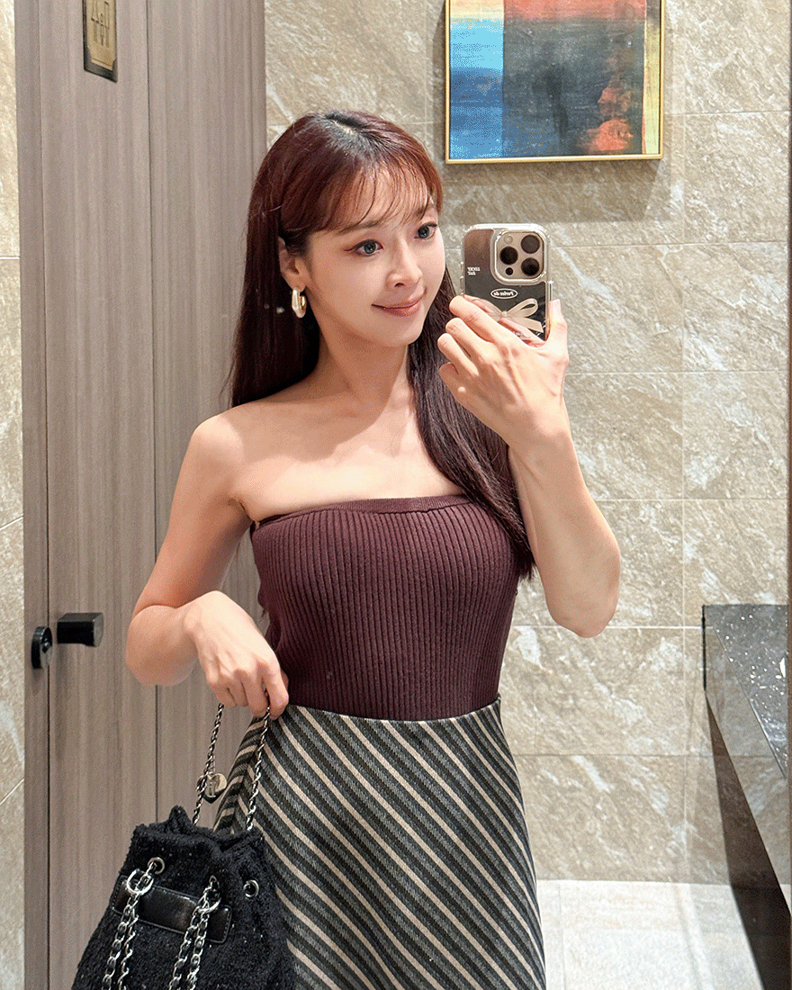 LINA LINA小辣日章純色平口坑條BRA TOP-巧克力咖