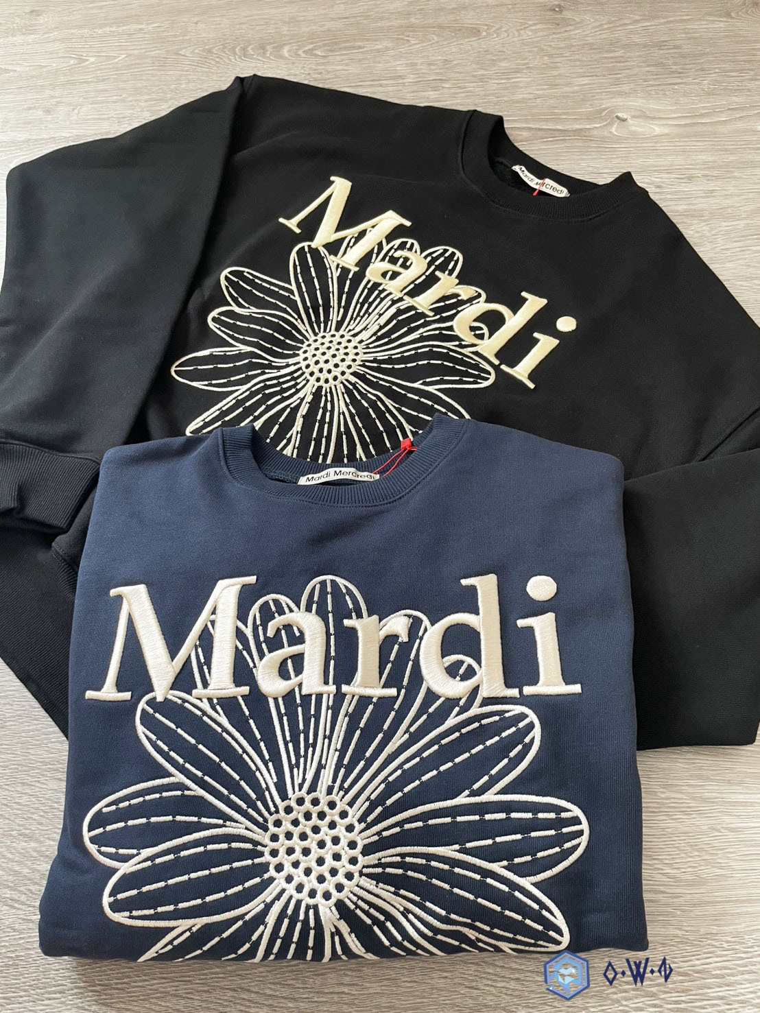 【OWN】Mardi Mercredi 長袖衛衣 厚磅 花花 雛菊 經典 秋冬 刺繡 新品 女款 單一尺寸 黑 藍