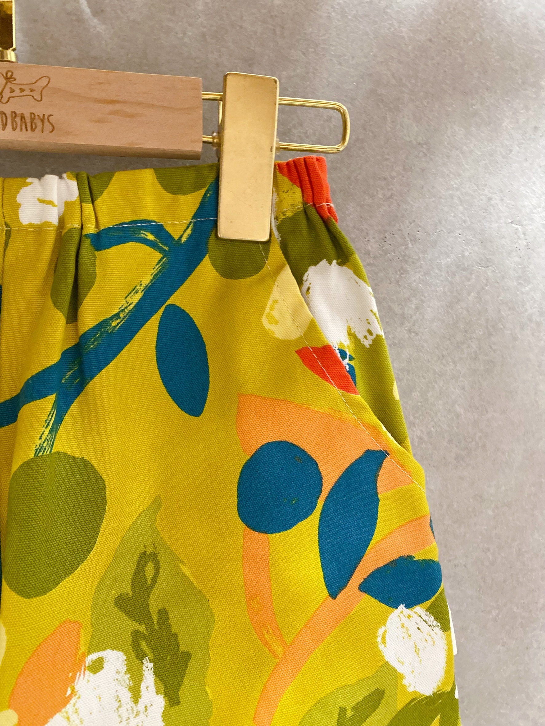 綠抽象果實 口袋短褲（90）