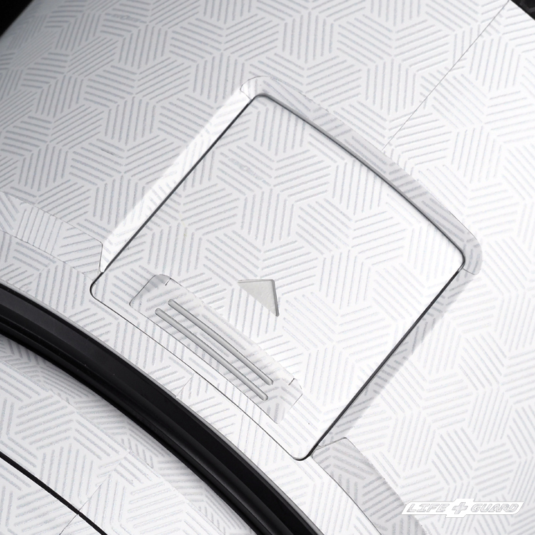 OM SYSTEM ED 50-200mm F2.8 IS PRO 專機專屬鏡頭貼膜，LIFE+GUARD 設計風格