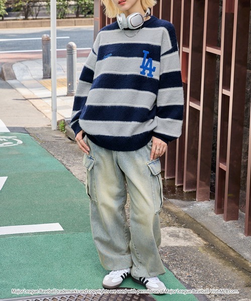 零碼現貨道奇隊M號 日本🇯🇵連線 MONO-MART x MLB LOGO隊徽刺繡寬條紋毛衣 針織衫 針織毛衣 隊徽 刺繡 長袖 寬鬆 落肩 oversized(任買兩件711免運)/現貨