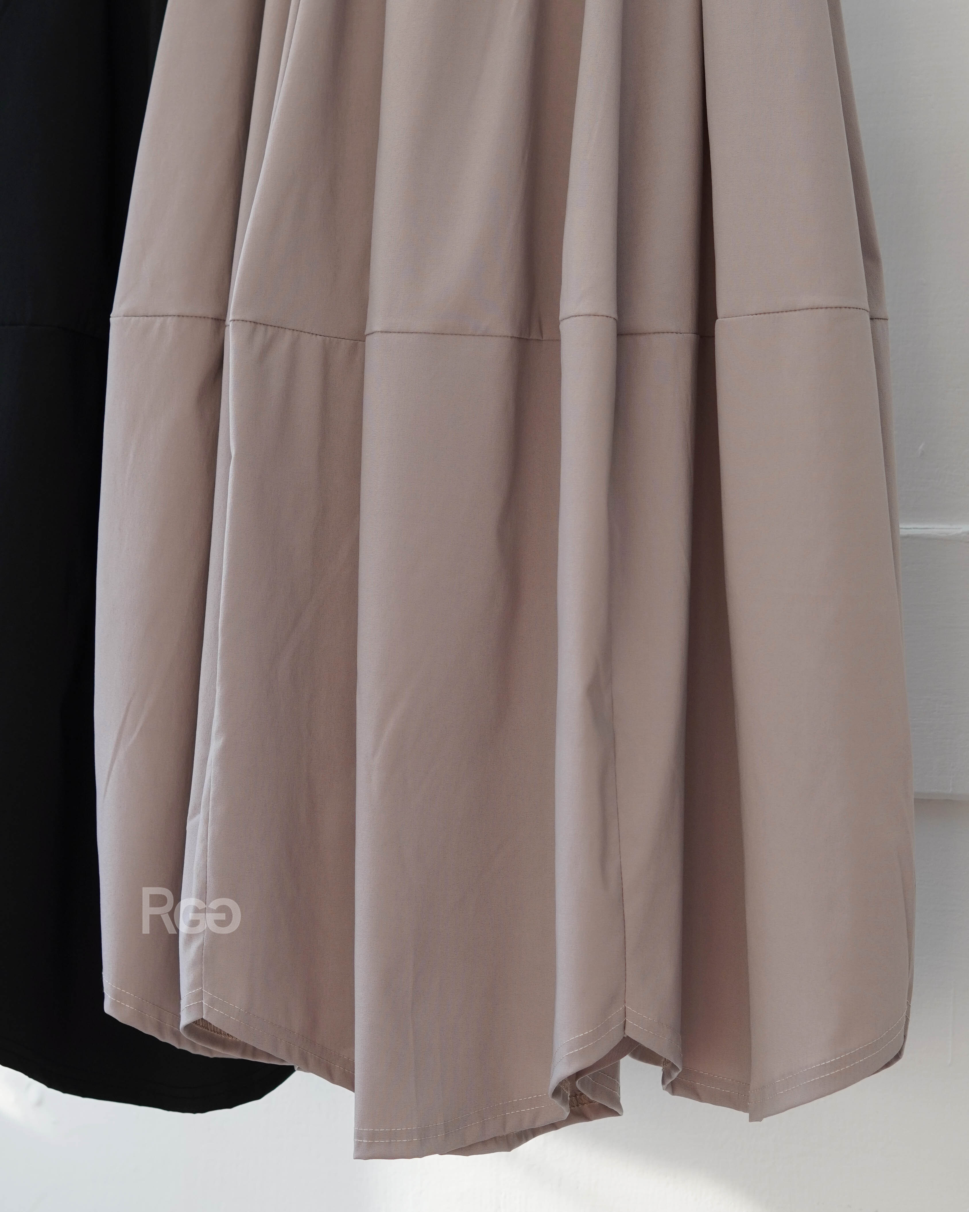 #25109 3M機能防潑水 花苞長裙 細節照