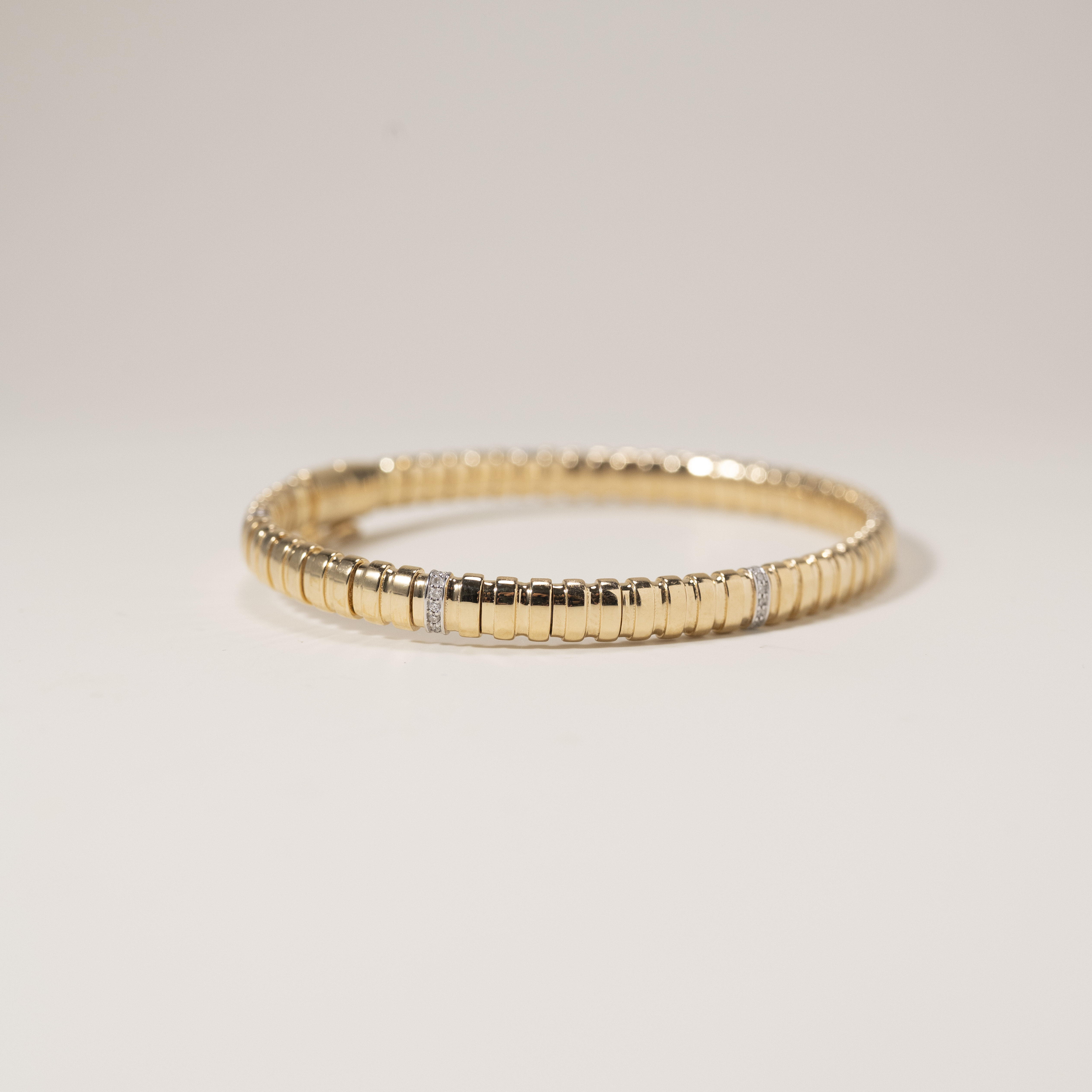 18K échelle Diamond Bangle