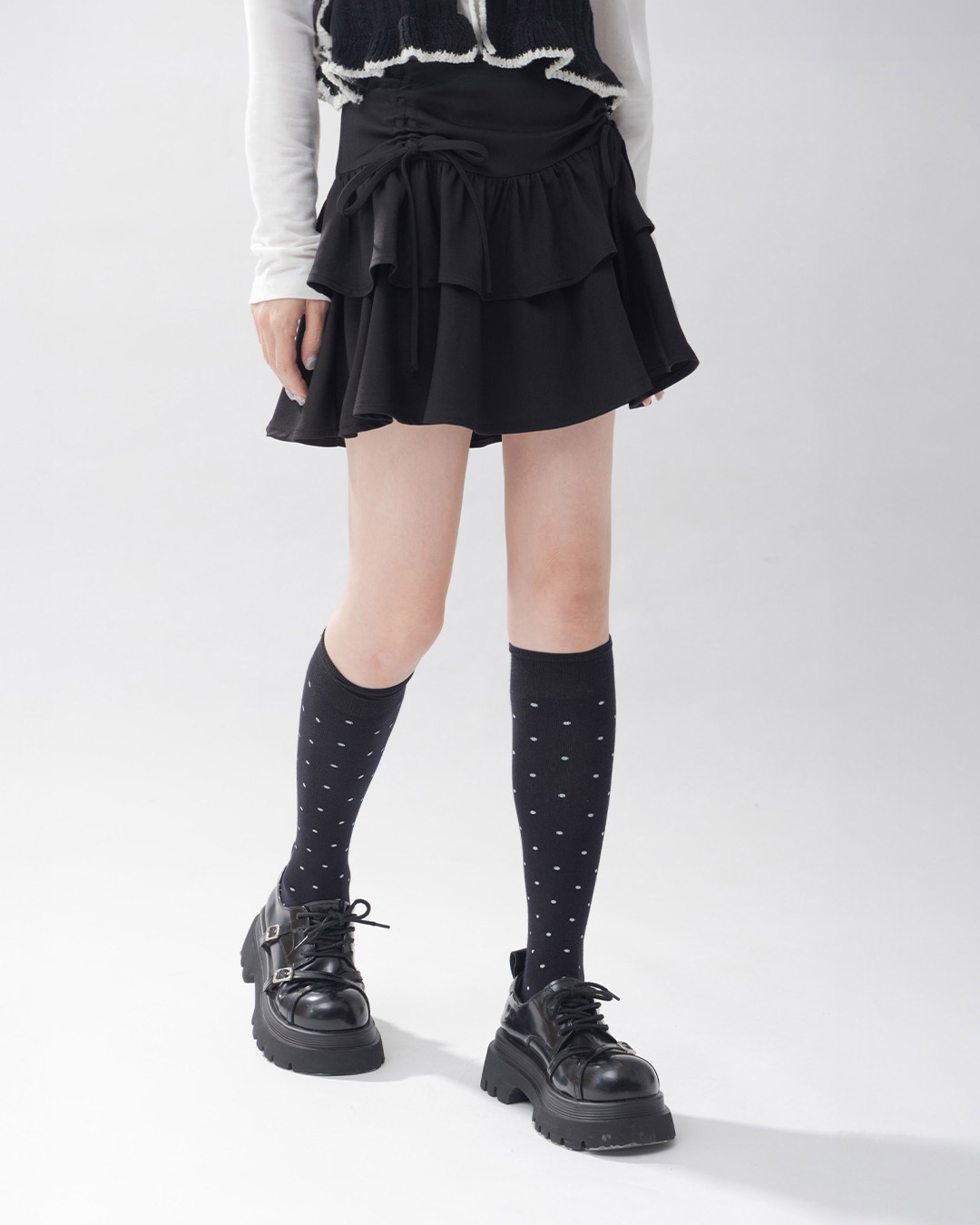 Color matching polka dot design mid-calf socks, sold in two colors【07110600】in stock+pre-order