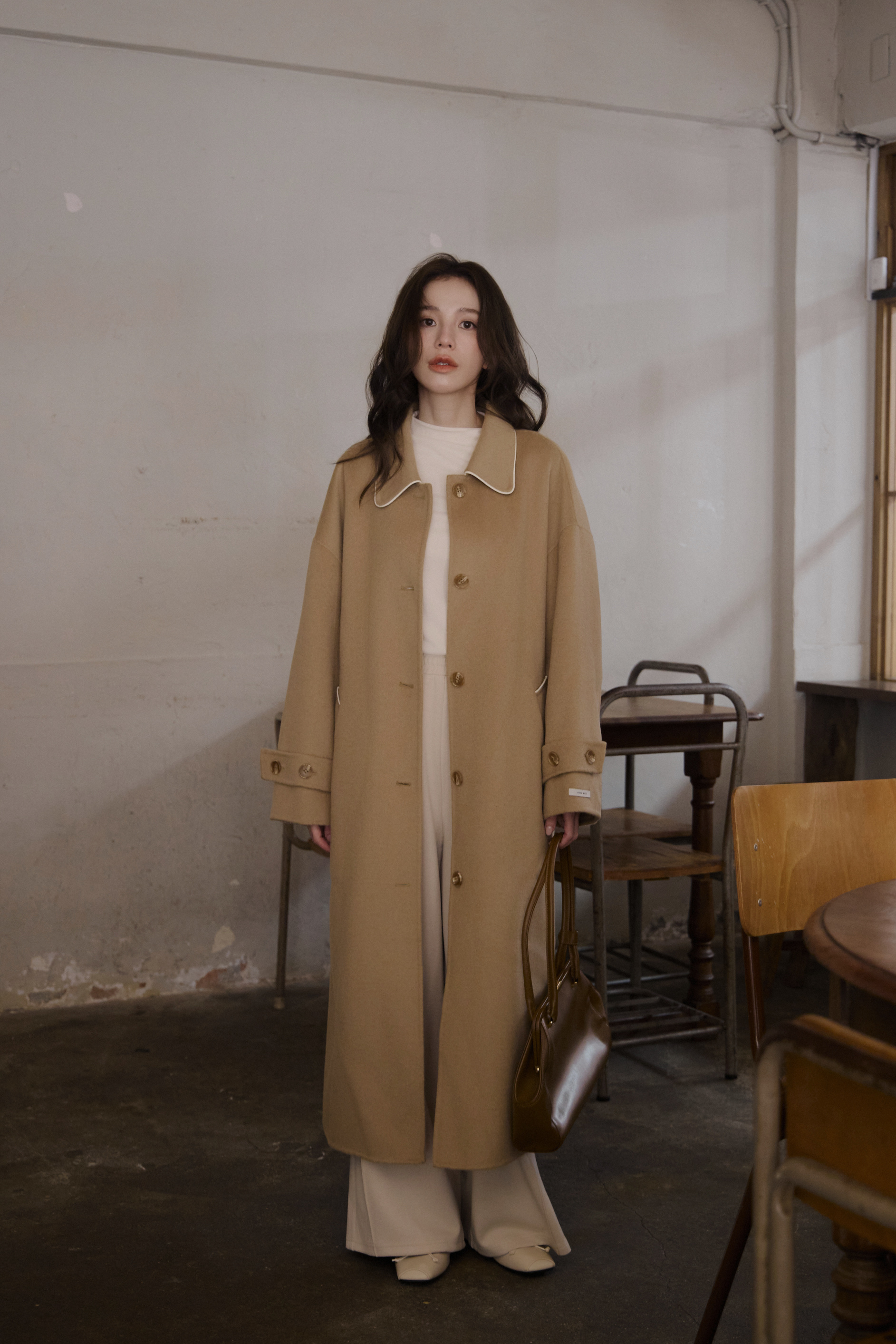 『最後現貨』Gmade/100%羊毛 滾邊款 落肩手工大衣-卡其