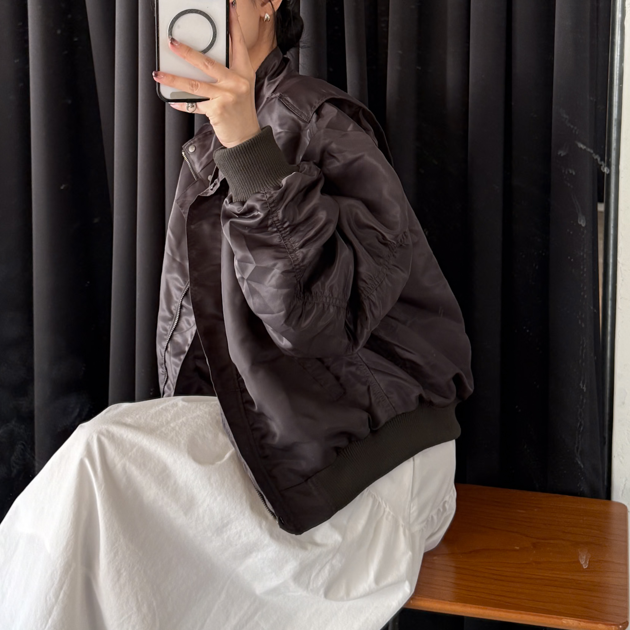 O01漂亮光澤的多細節設計高級拉鏈外(灰咖)