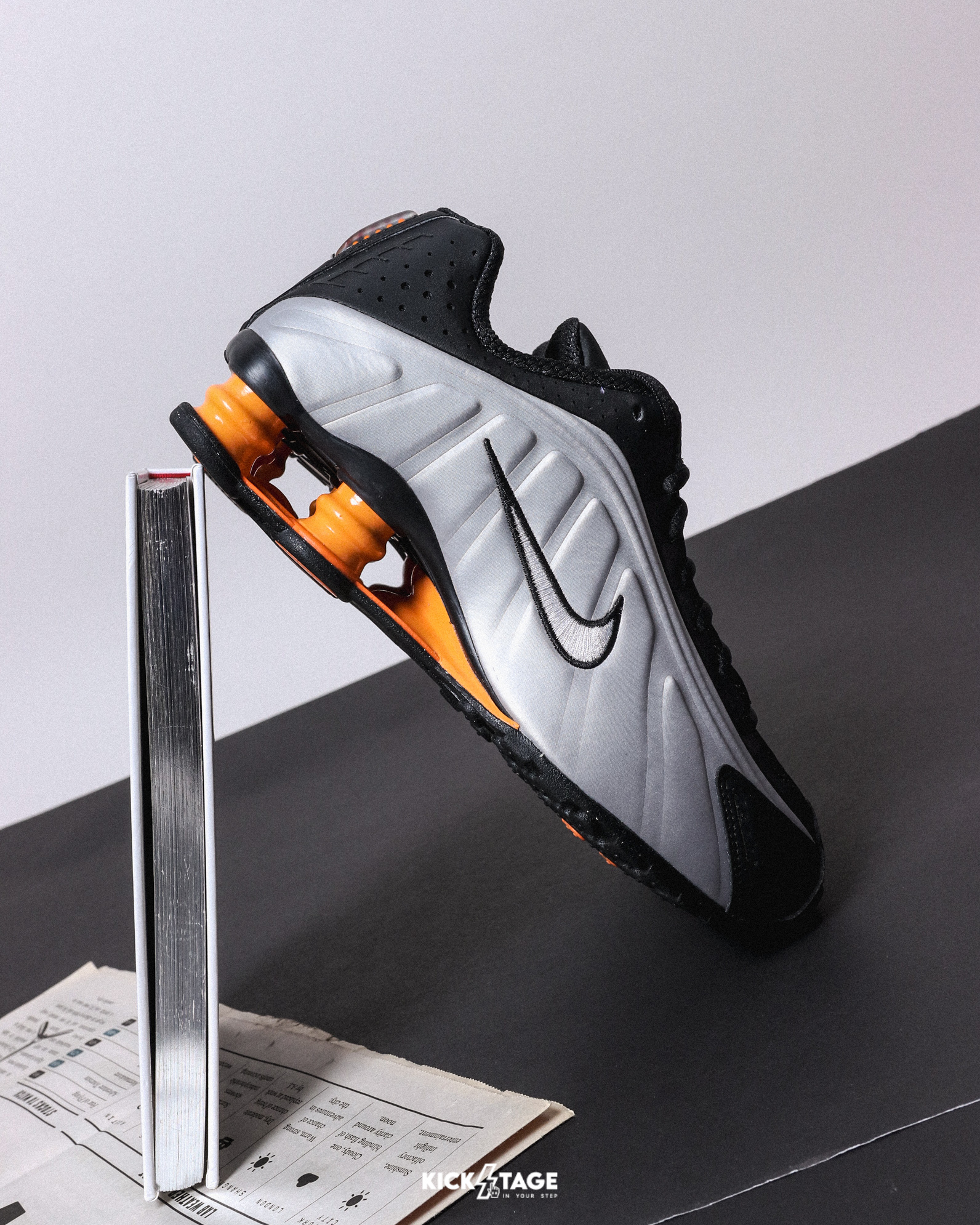 男女鞋 NIKE SHOX R4 黑銀橘 氣墊 緩震 復古 反光 彈簧鞋 運動鞋【HQ1988-003】