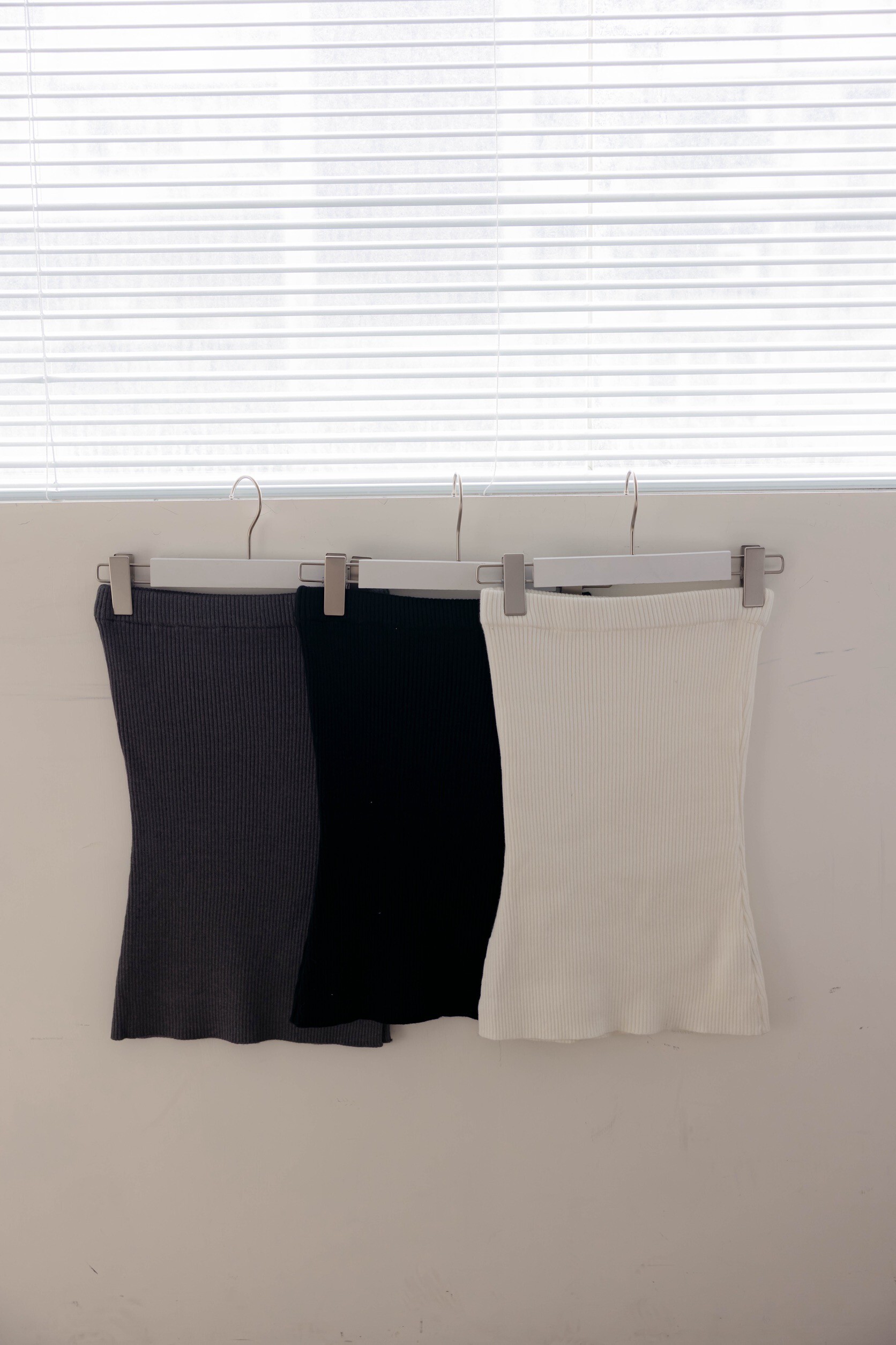 (現貨)#Z62 側開衩平口背心(黑/白/深灰)