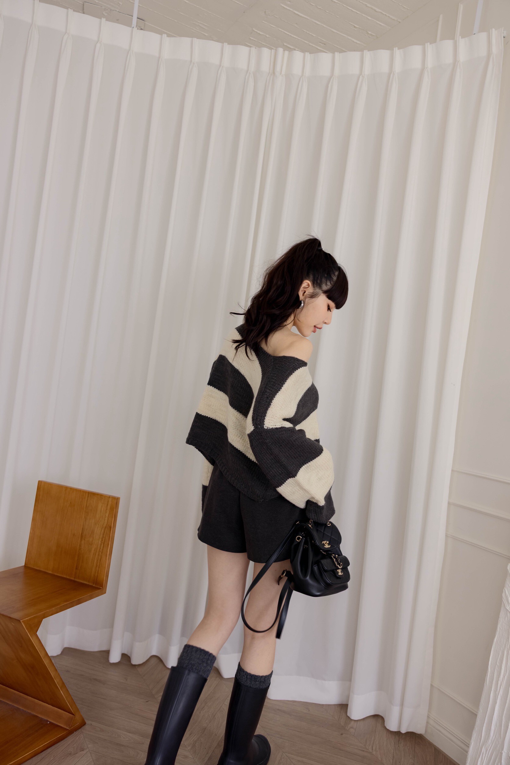 （現貨）#Z17 秋冬要有的開衩短褲(深灰/駝/杏)