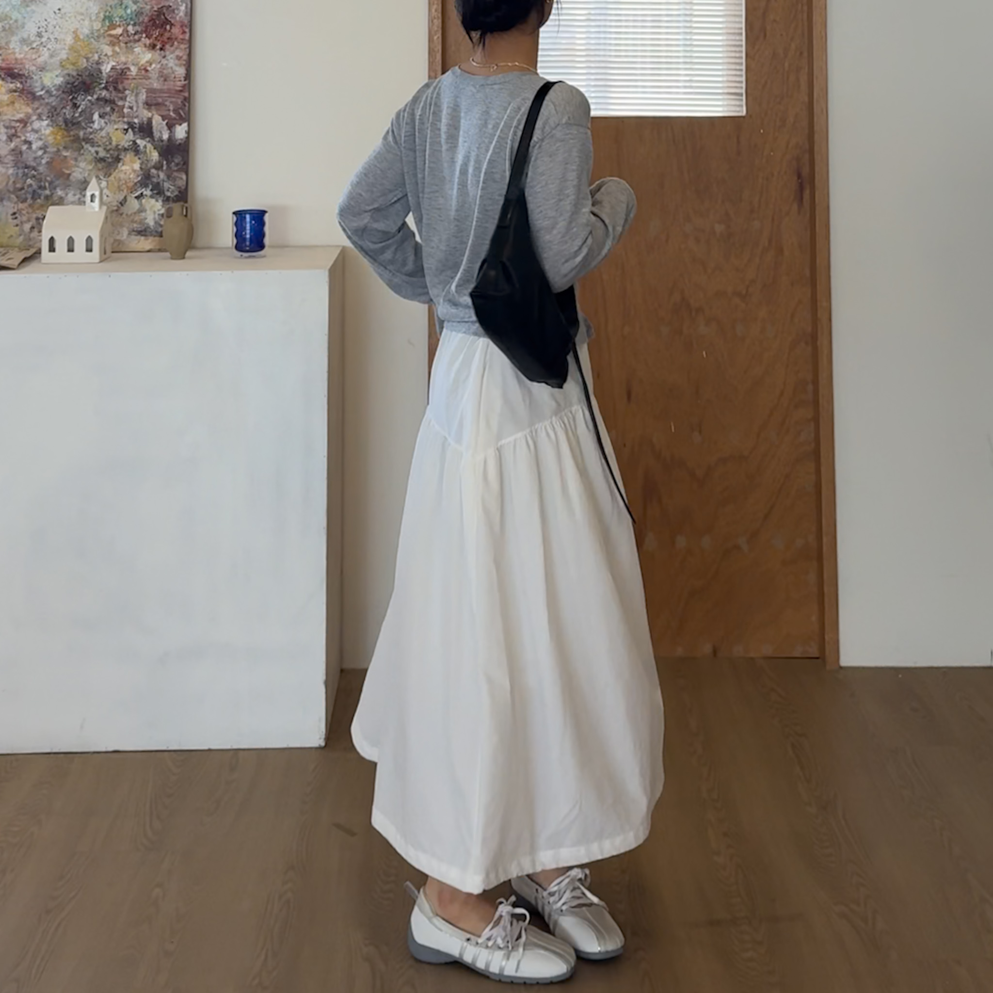 O06少量!單側抽繩綁帶設計縫線白裙