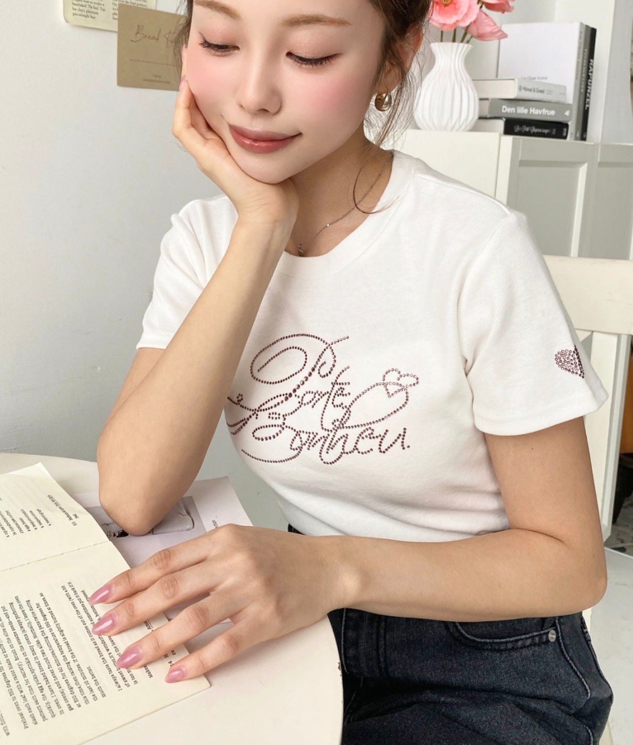 【預購】JN101404 moment+ 水鑽短袖上衣