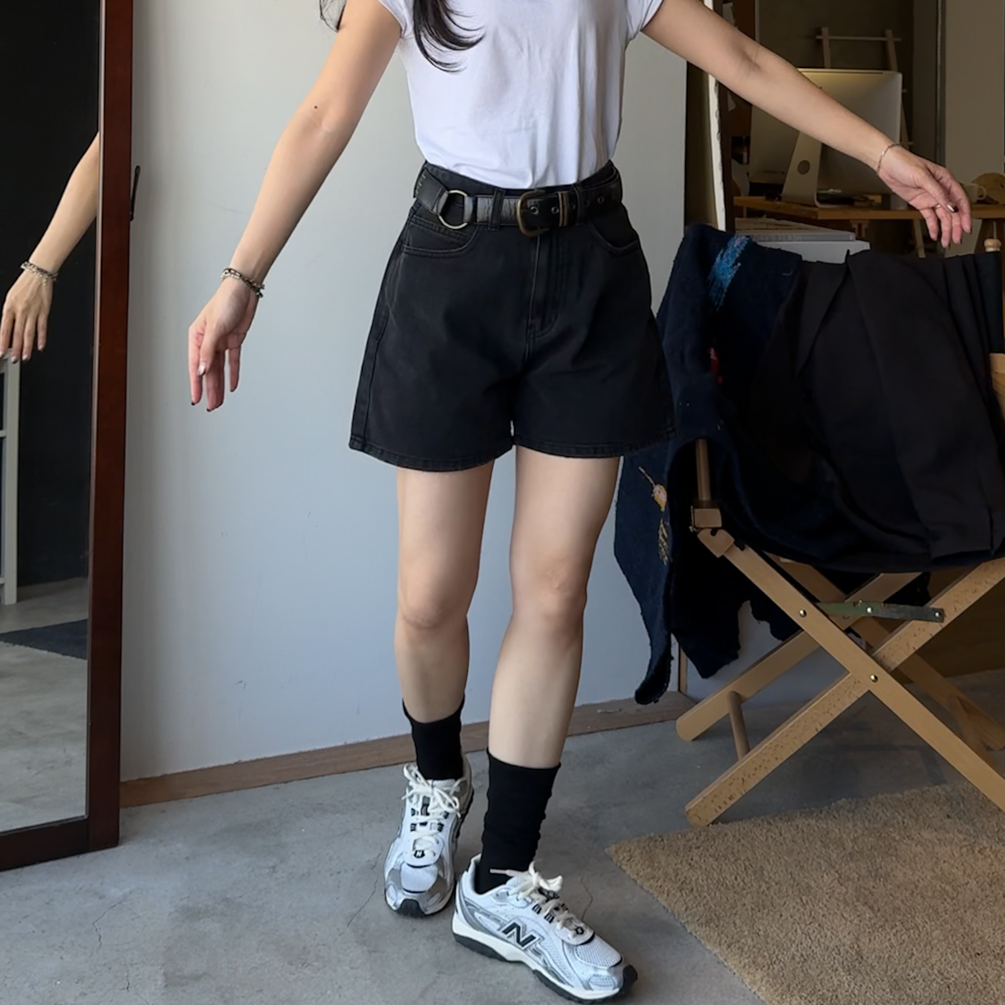 O12煙灰寬褲管牛仔短褲(S/M)