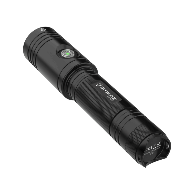 ▲Skywoods D7-1600流明 潛水手電筒