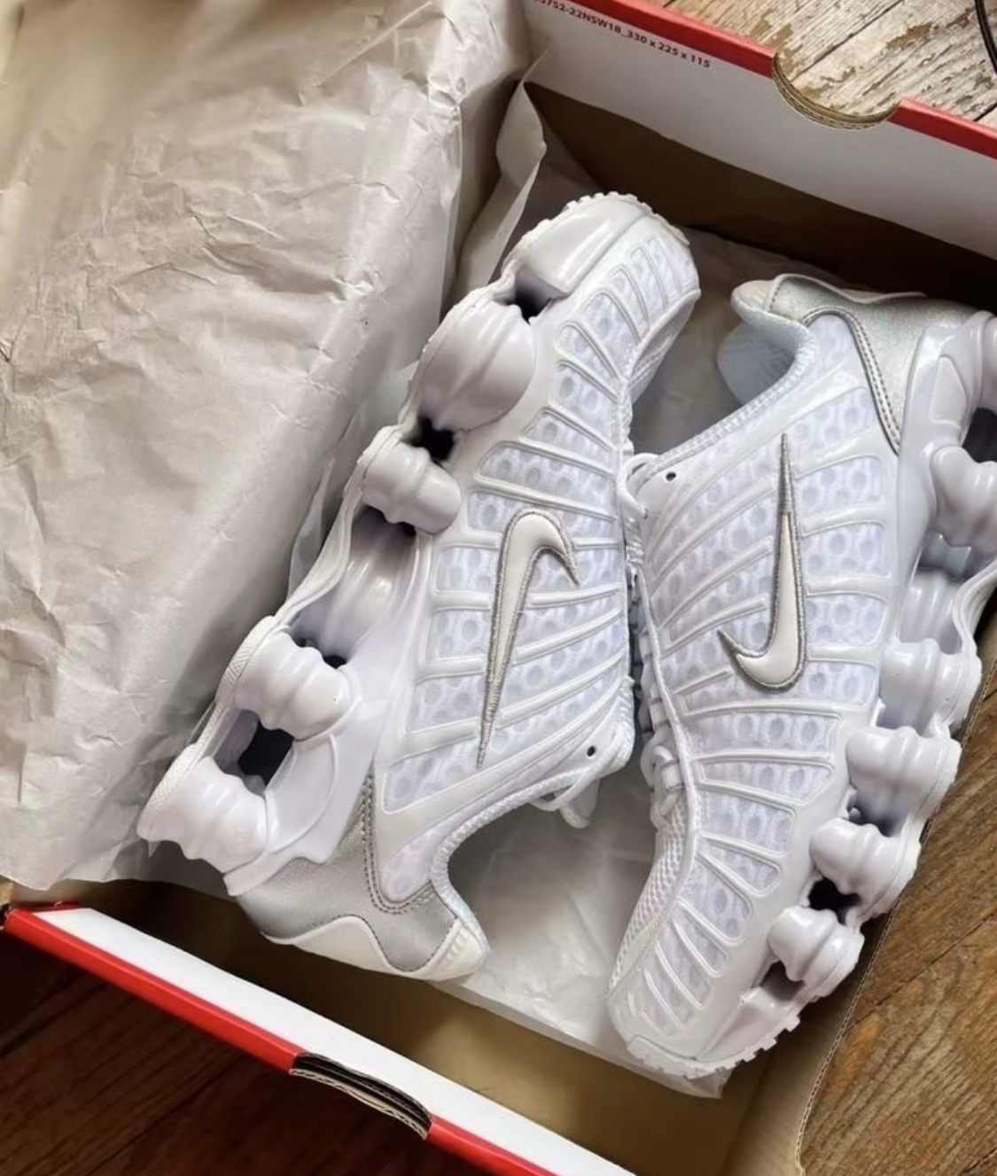 【APAIR】預購 NIKE SHOX TL 白銀 全白 男款 彈簧鞋 AV3595-100 AR3566-100