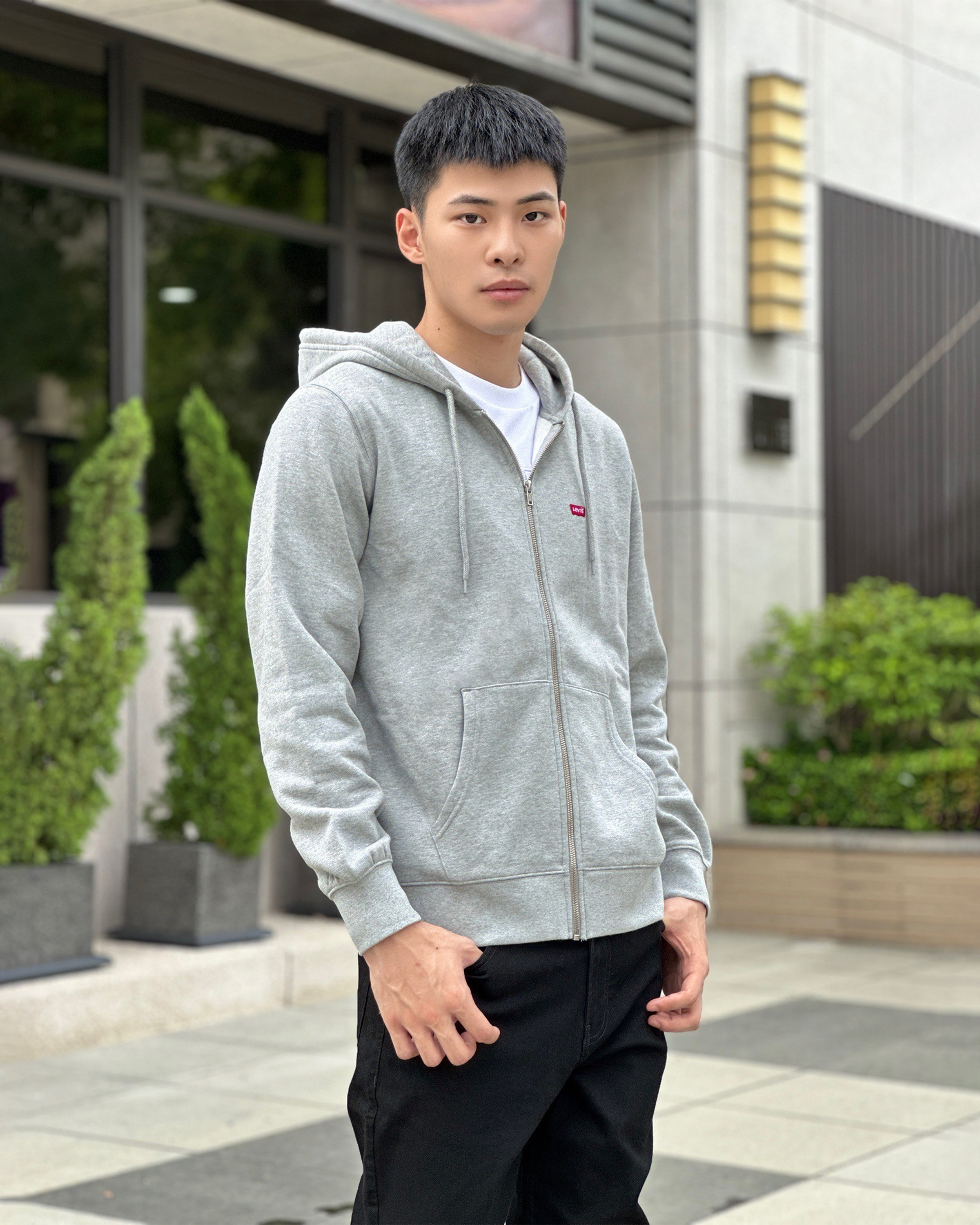 Levis 素面 小Logo 連帽外套