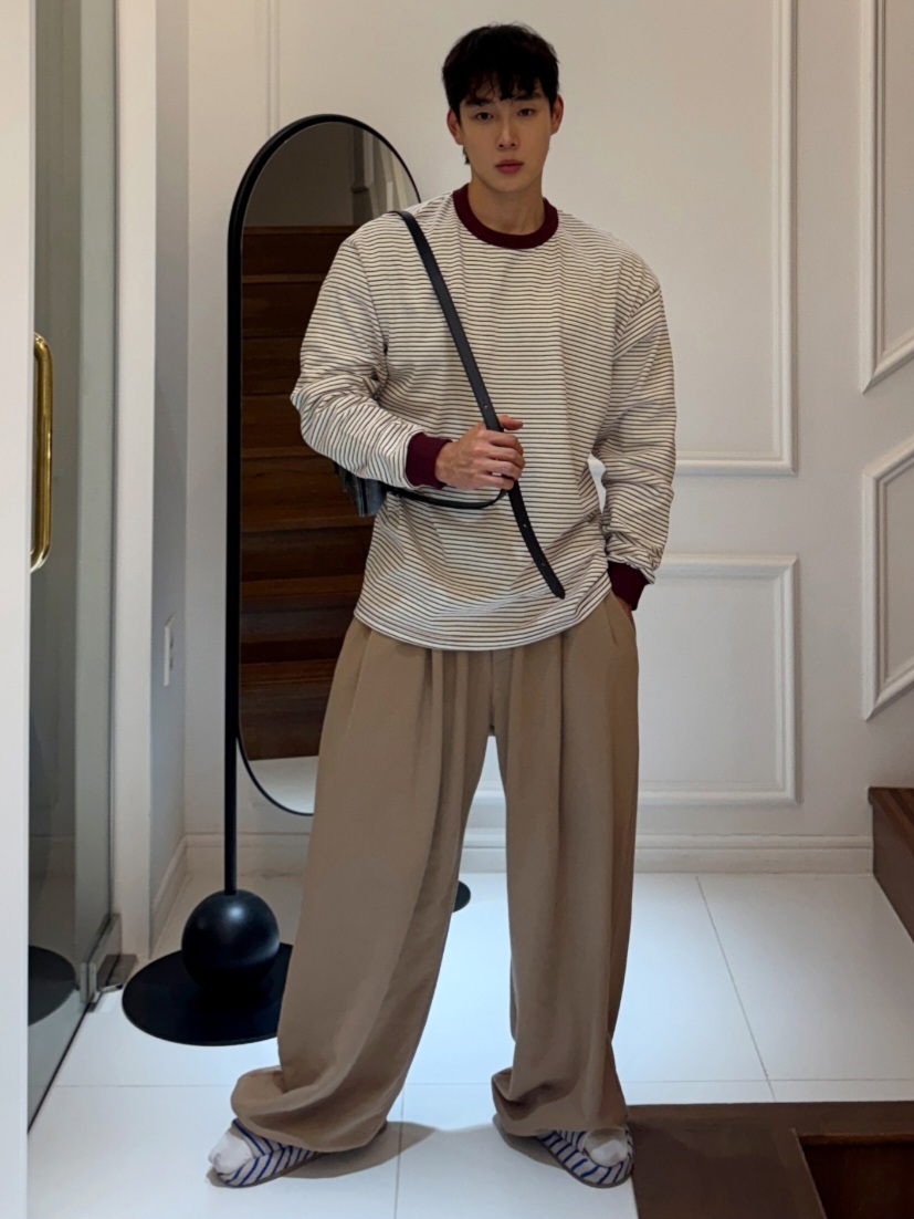 細橫紋長袖上衣