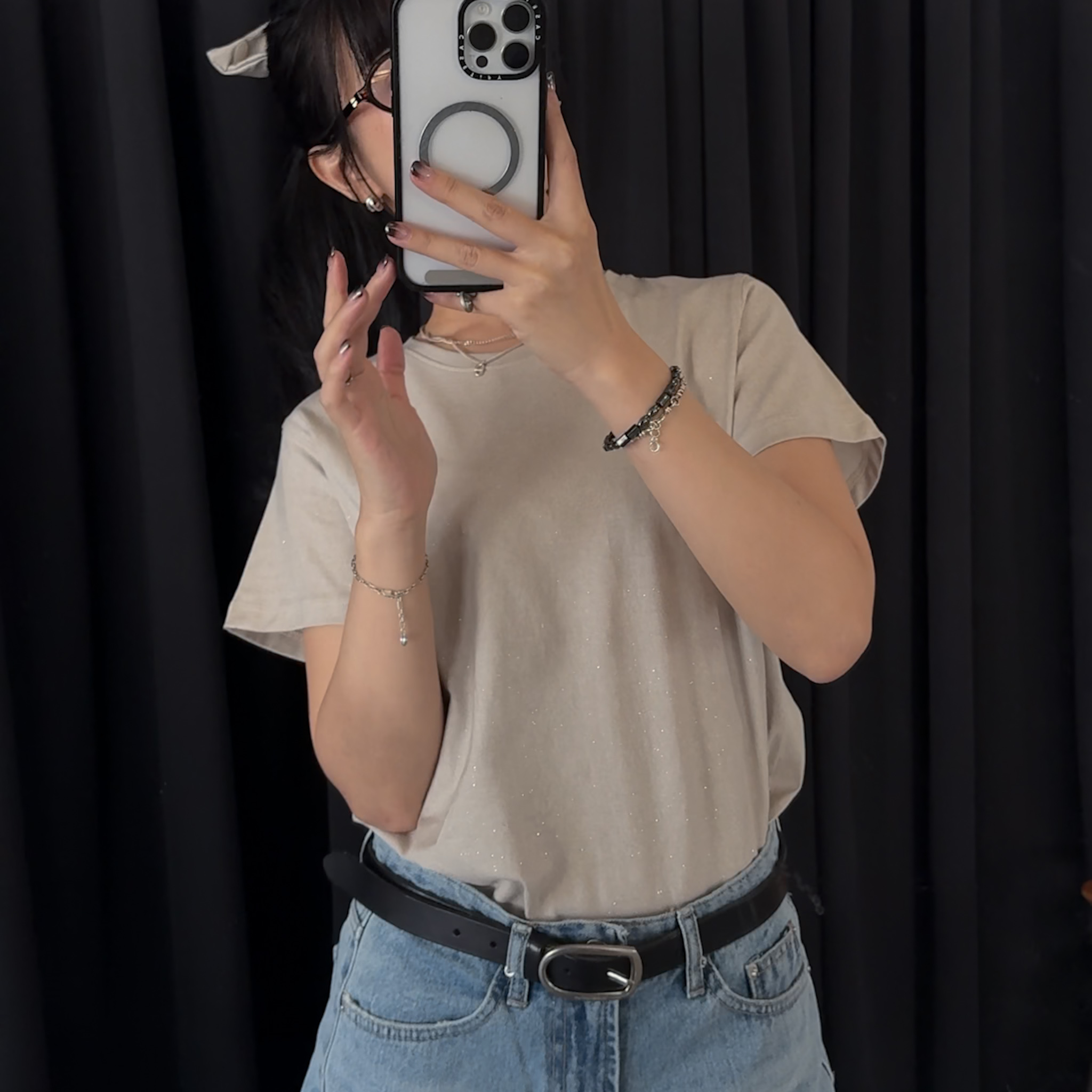 O21附同色髮圈高級細緻閃粉舒服T(白/米/灰)