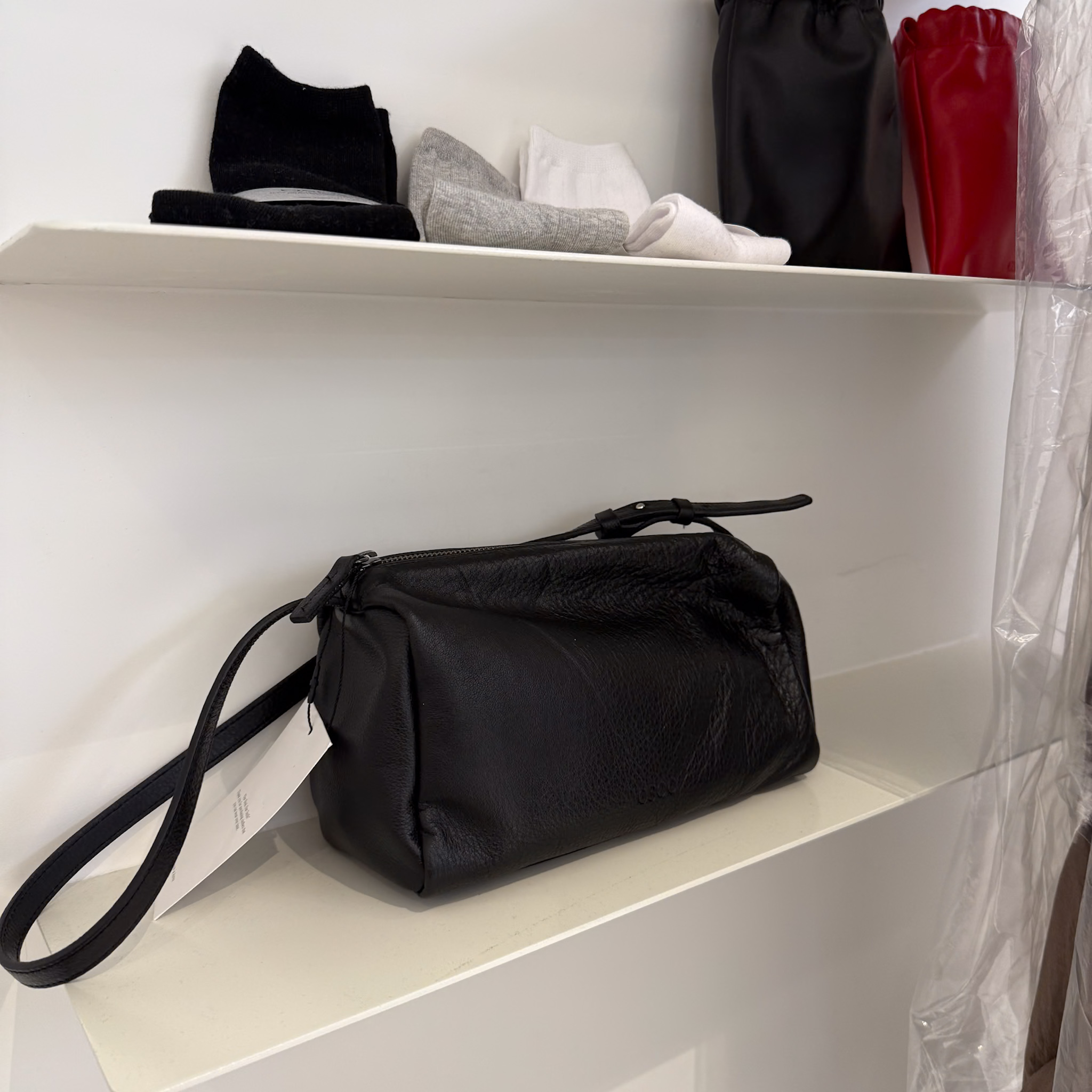 O33可調肩真皮時髦小方圓包(深咖/黑)