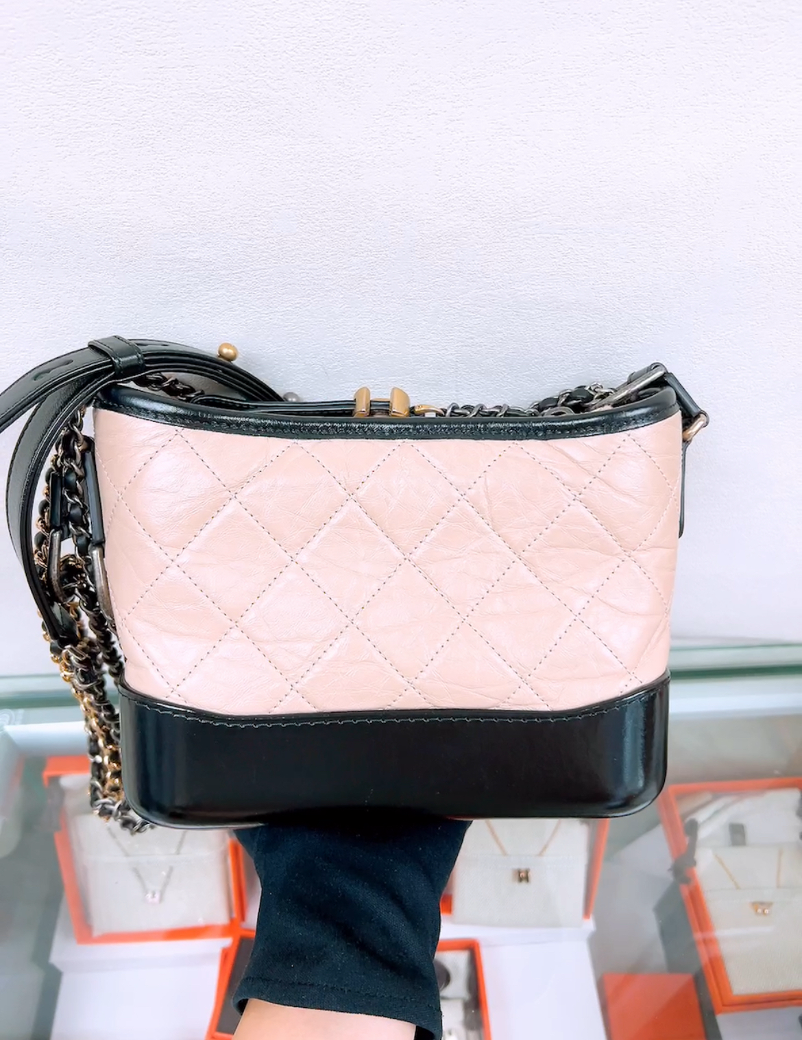 Chanel gabrielle hobo small beige 27 series