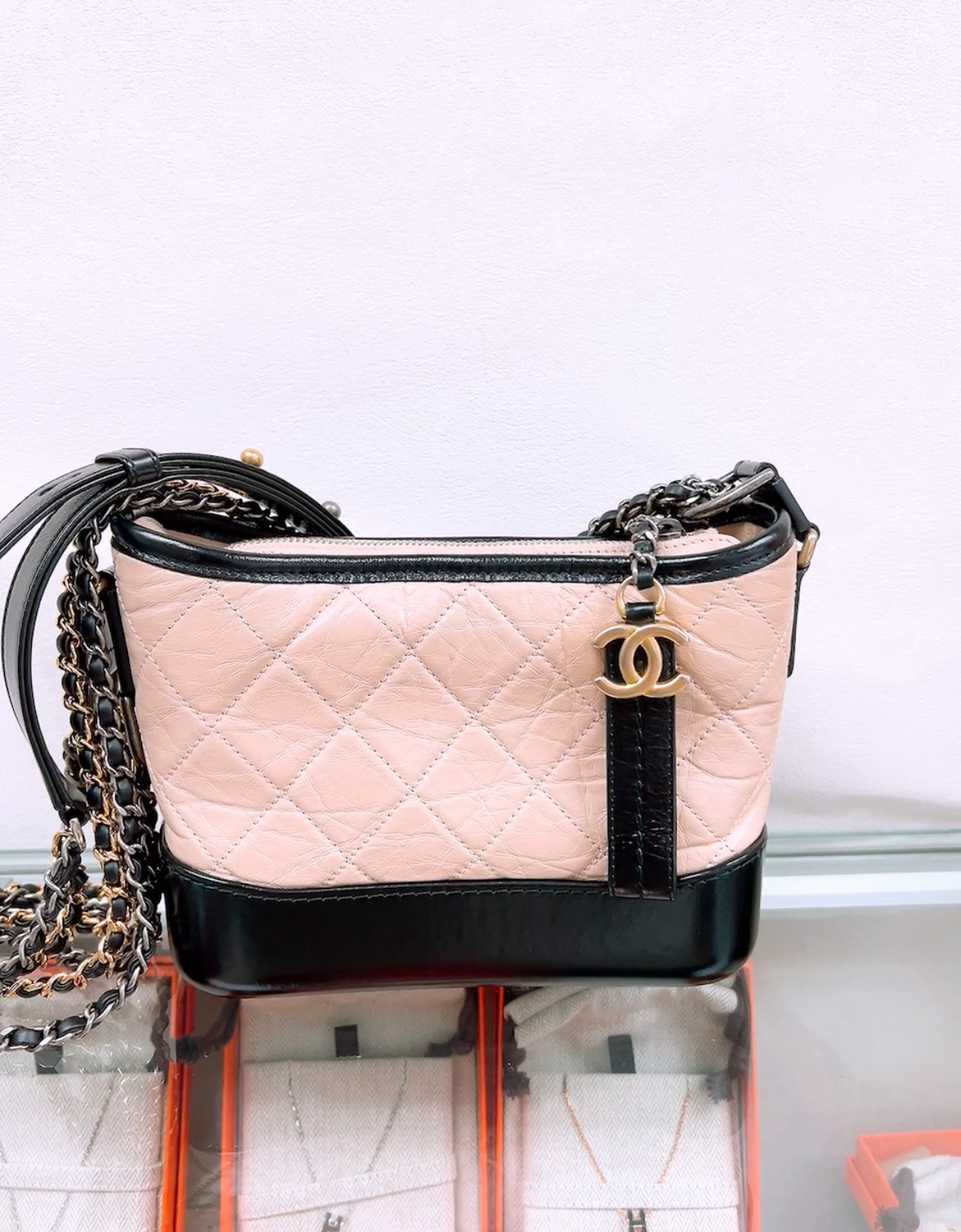 Chanel gabrielle hobo small beige 27 series
