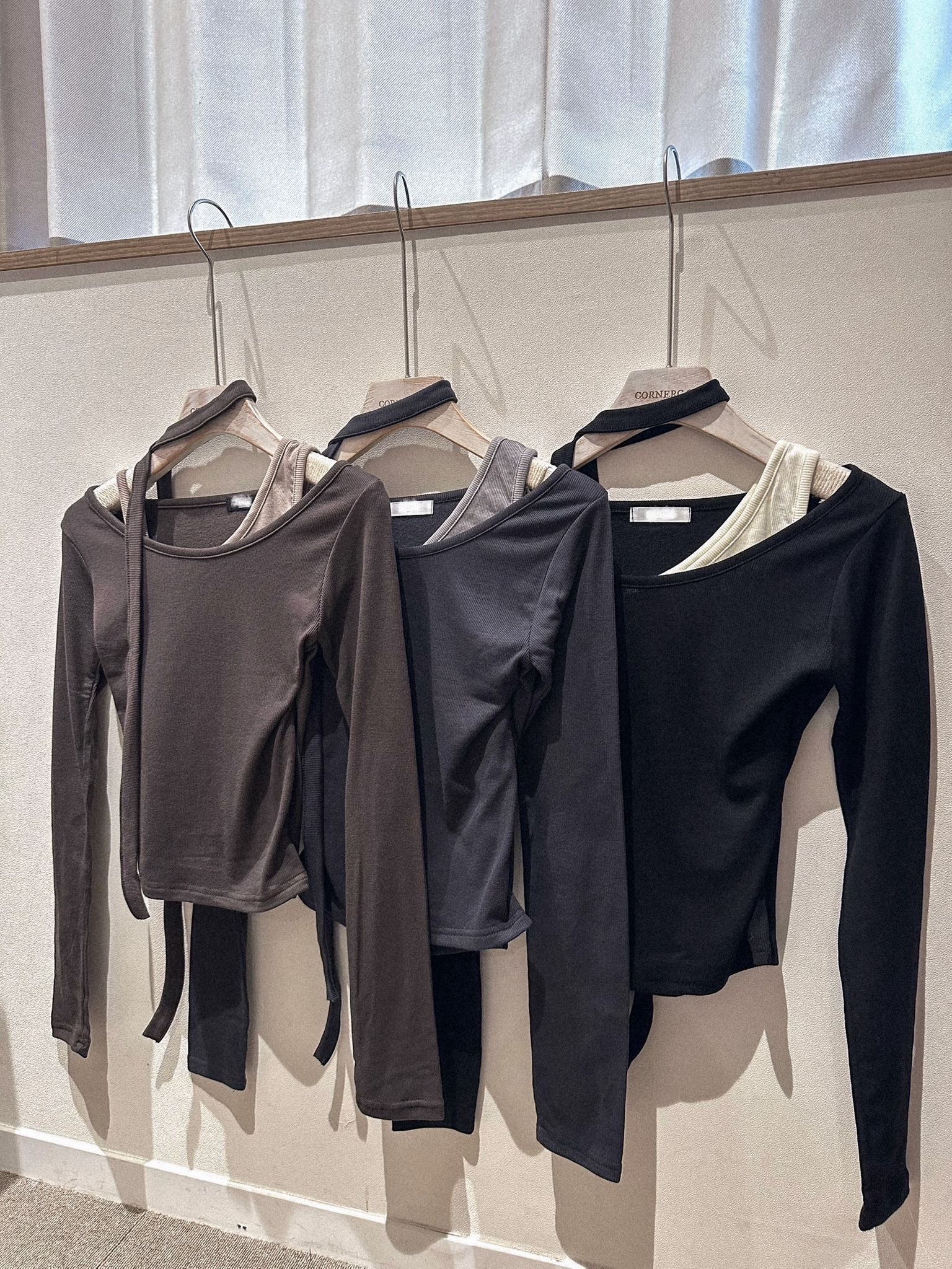 簡約修身不規則背心長袖上衣〈🇰🇷DAY 1〉