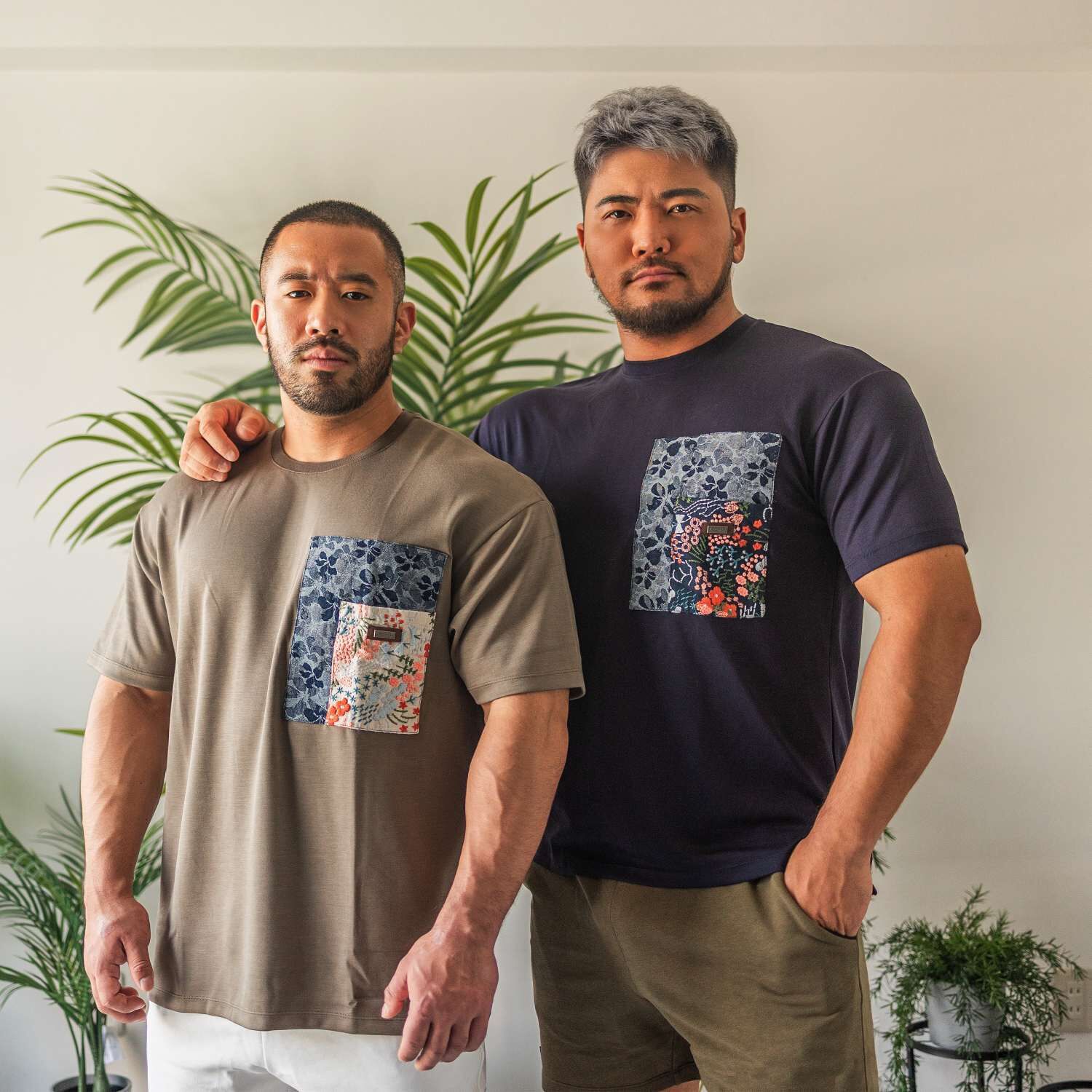 2025 全新系列  - 花言葉 寬版落肩Tee 深藍