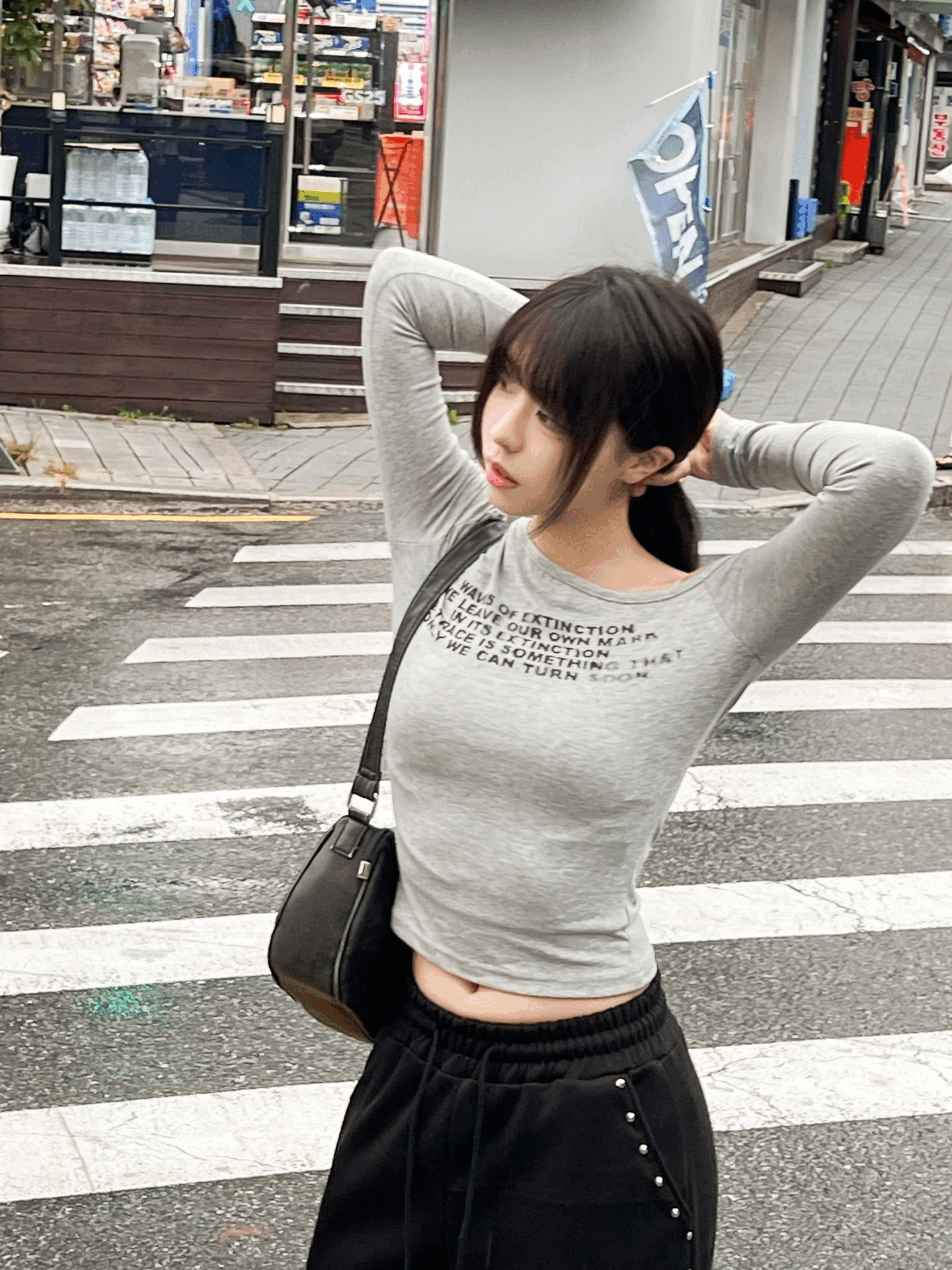 Waves of Extinction One Shoulder Top〈🇰🇷DAY 1〉