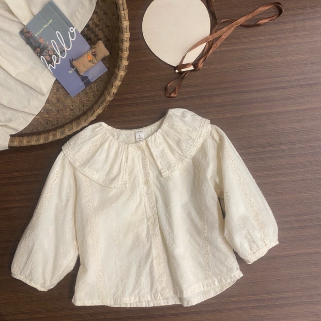 蕾絲娃娃領上衣