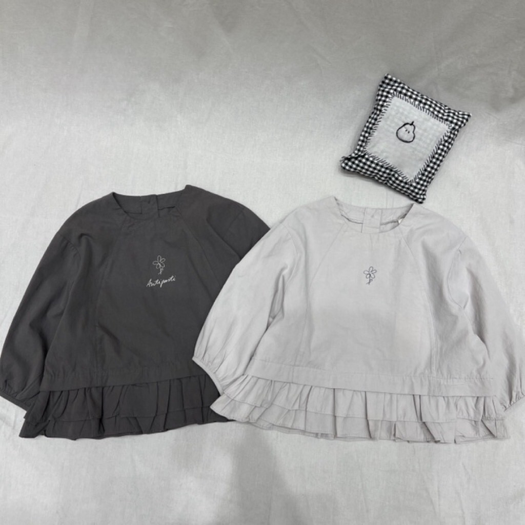 胸前小花娃娃衫