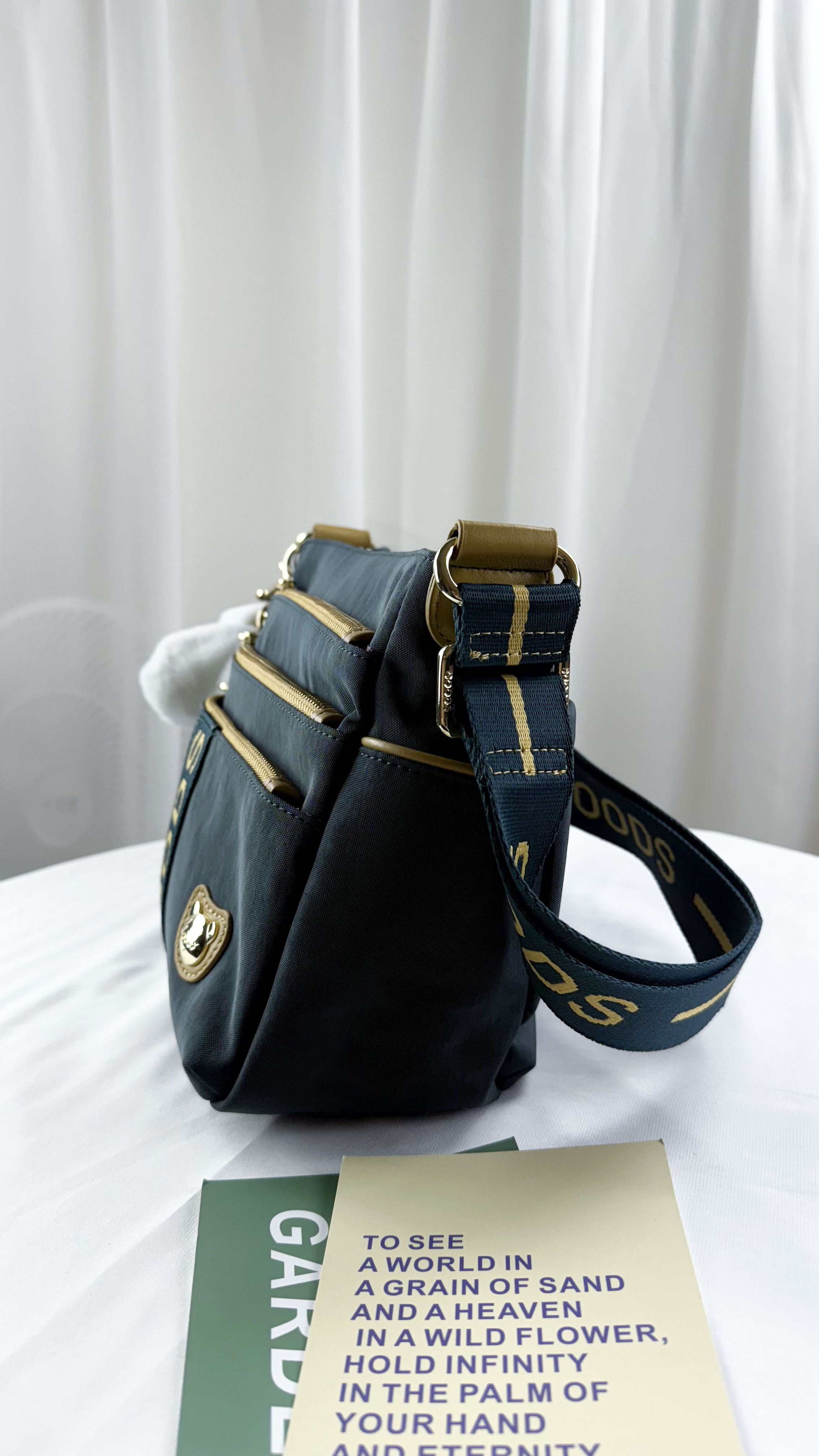 GOODS 織帶海軍藍配黃防潑水側背包 附小熊吊飾 #2502