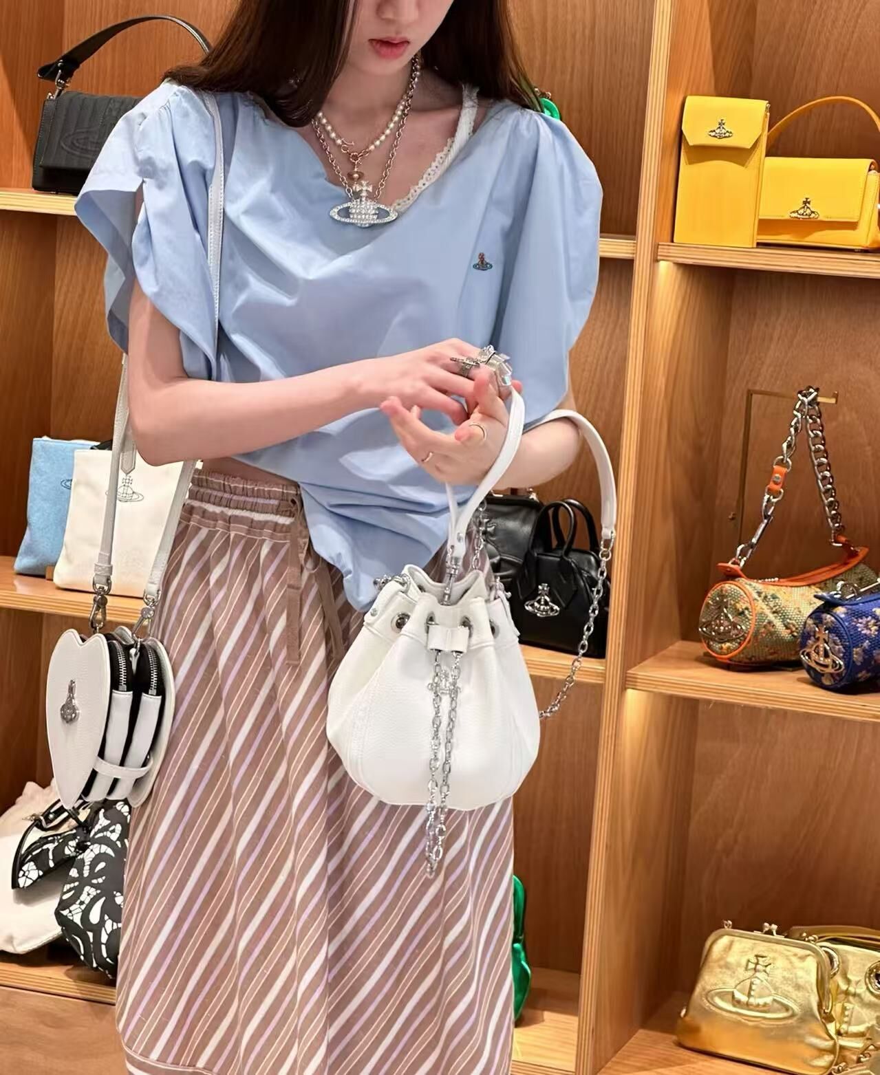 Vivienne Westwood Chrissy small bucket bag white