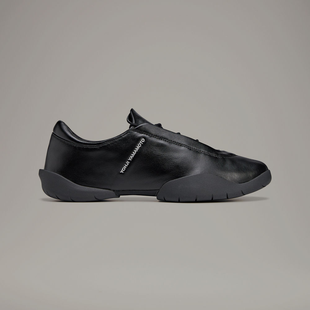 【 Y-3 REGU LEATHER 極簡鞋款 - 皮革黑 】