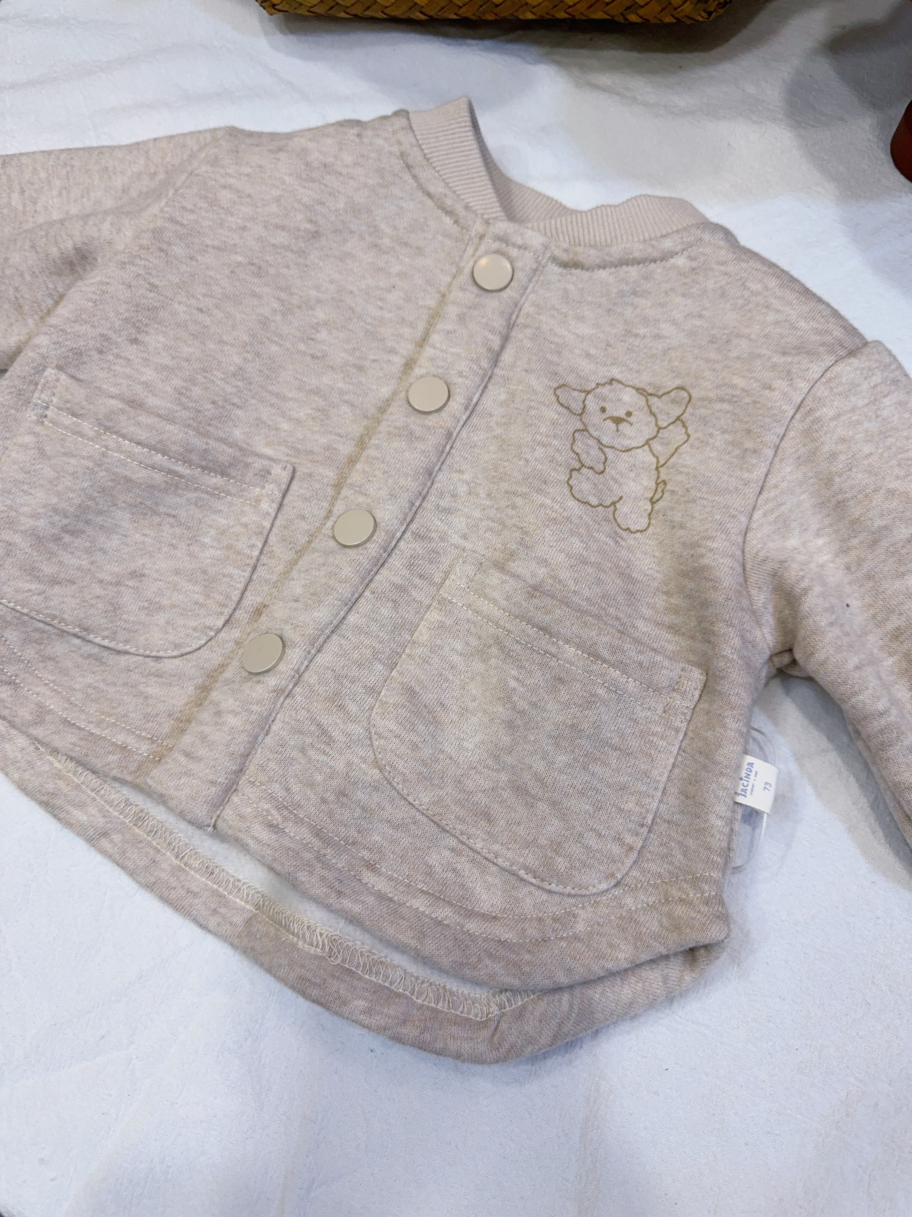 j6033磨毛奶油狗罩衫c156