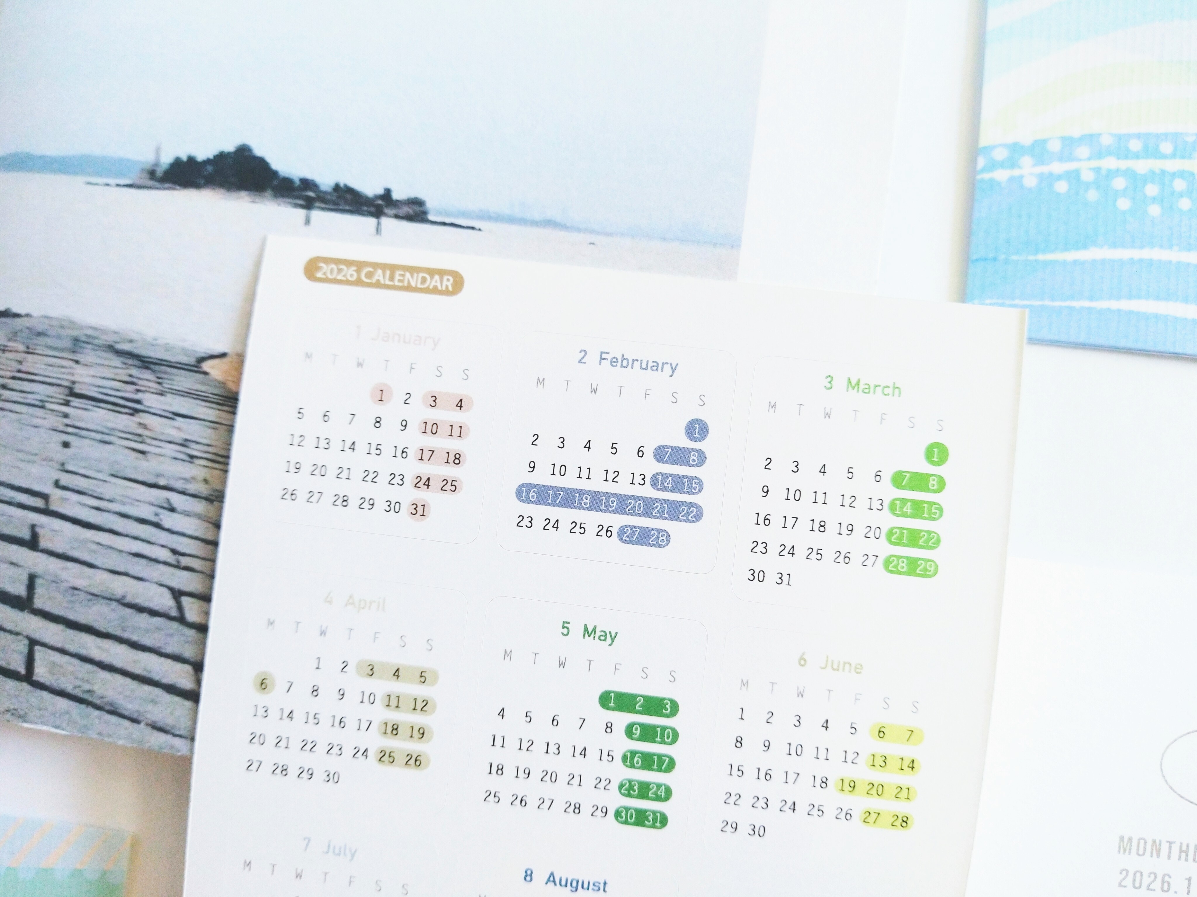 無色綻放．年曆貼紙 附台灣國定假日