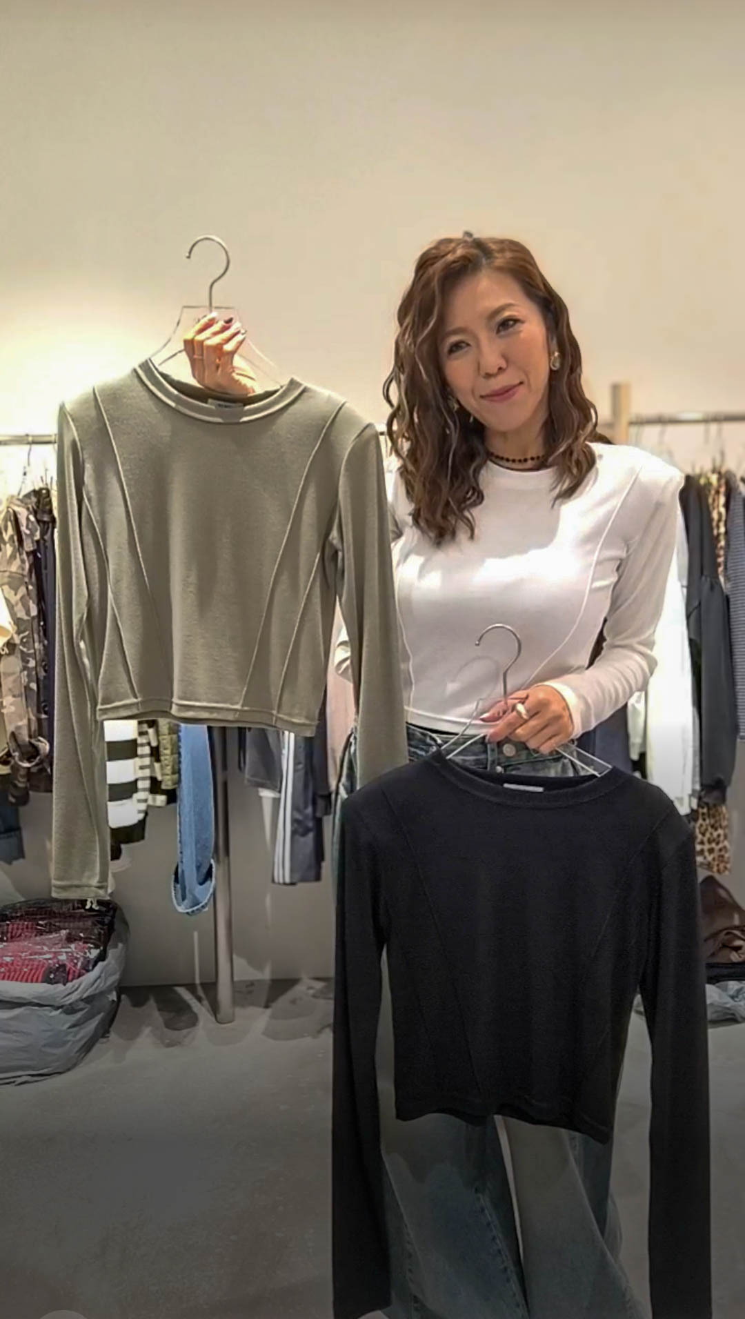 🥰K4912  ▶️素面短版上衣 free size👉B:cm L:45cm