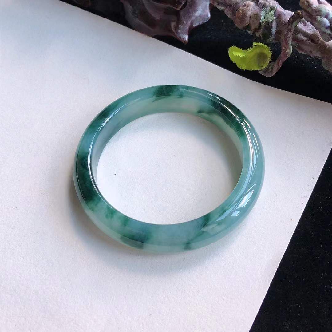 冰糯飄綠花翡翠正圈手鐲,天然翡翠A玉, 緬甸玉, Jade, Jadeite