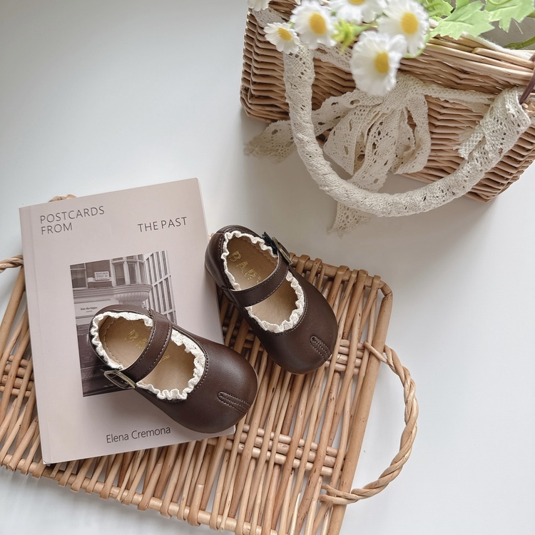 蕾絲滾邊素面娃娃鞋