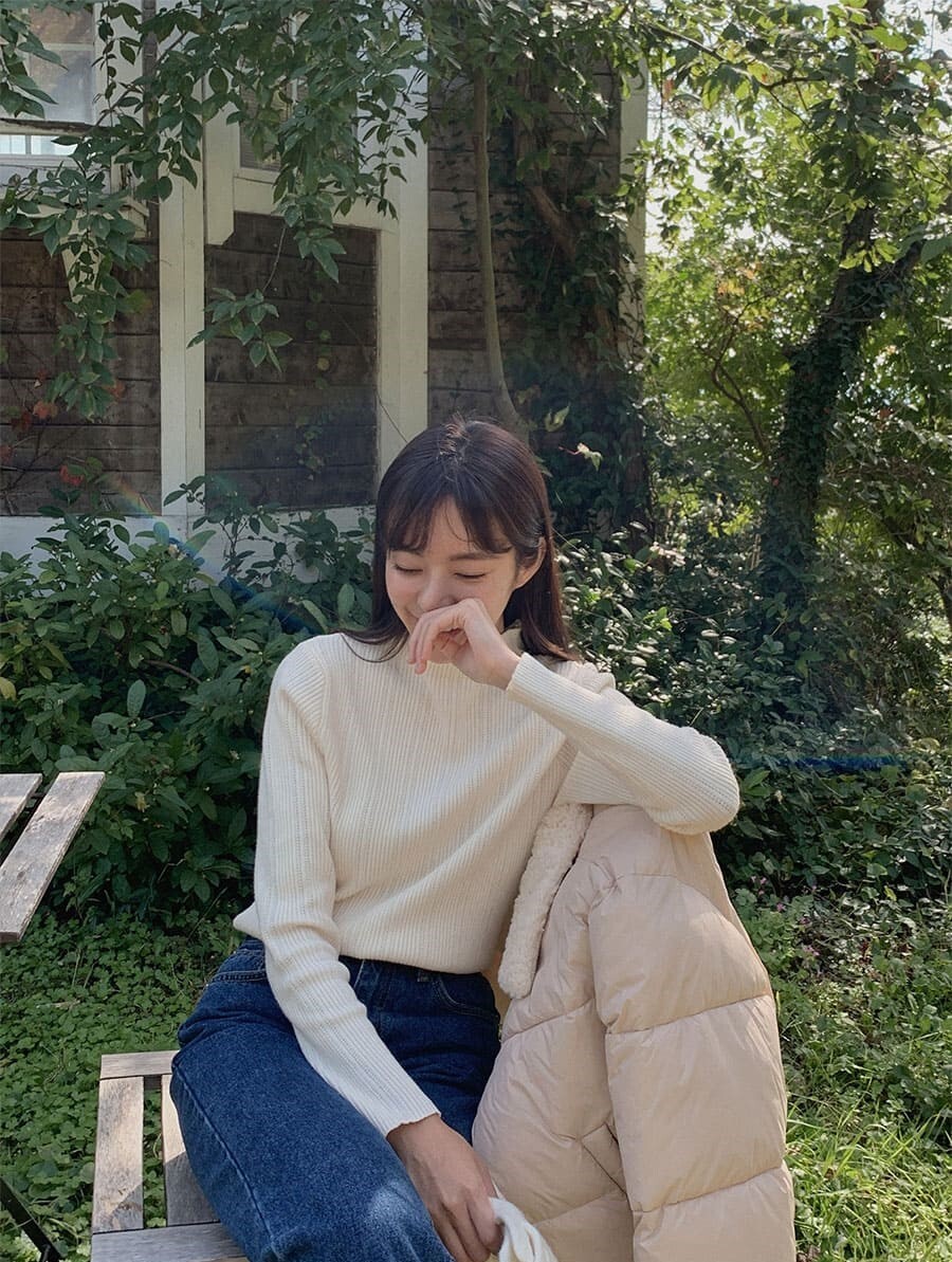 (韓網熱銷4萬件) 韓國Cherrykoko授權 極修身細緻坑條半高領針織衫【MADE, CRKO】系列