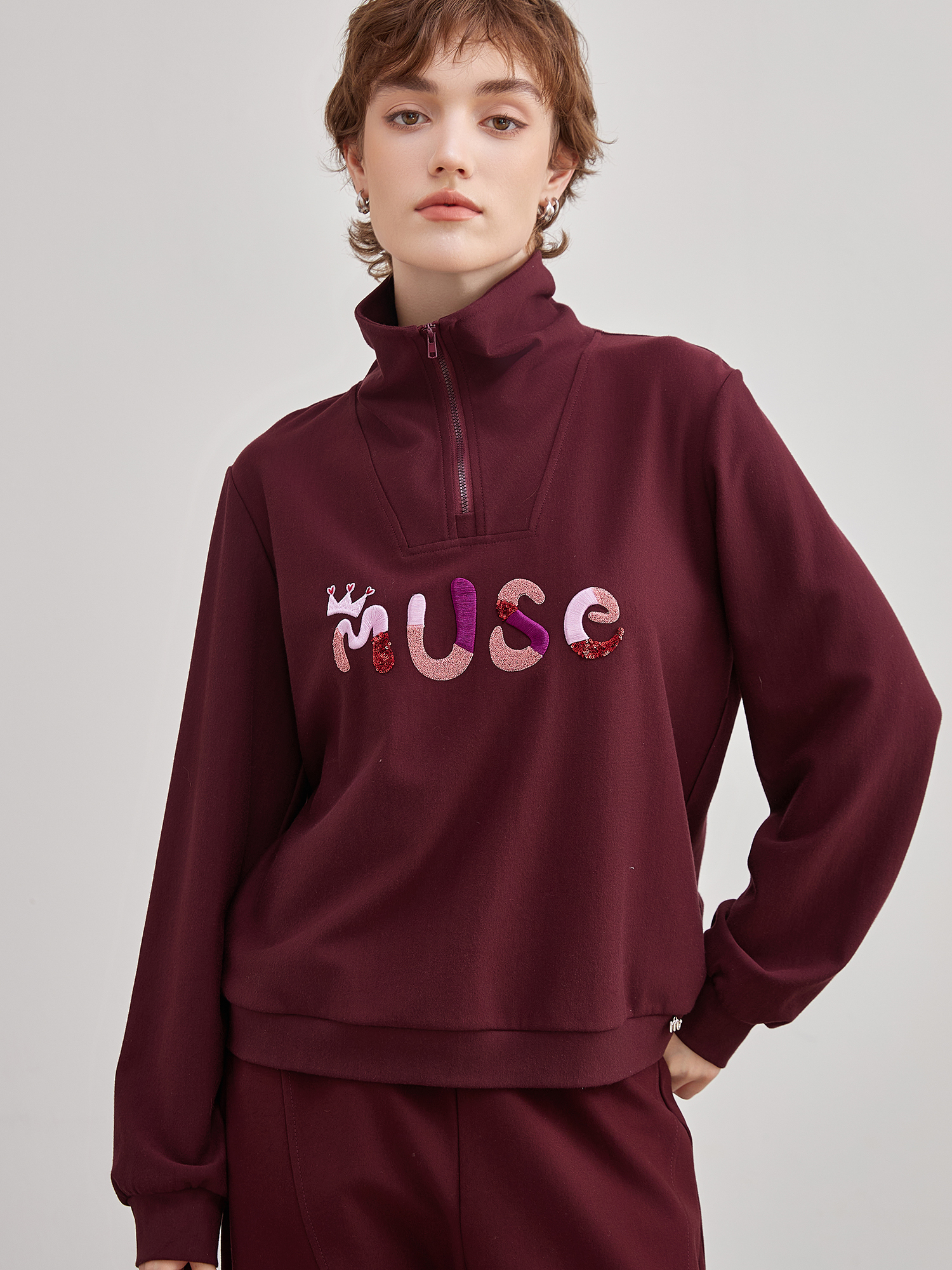 mi-tu 字母刺繡衛衣