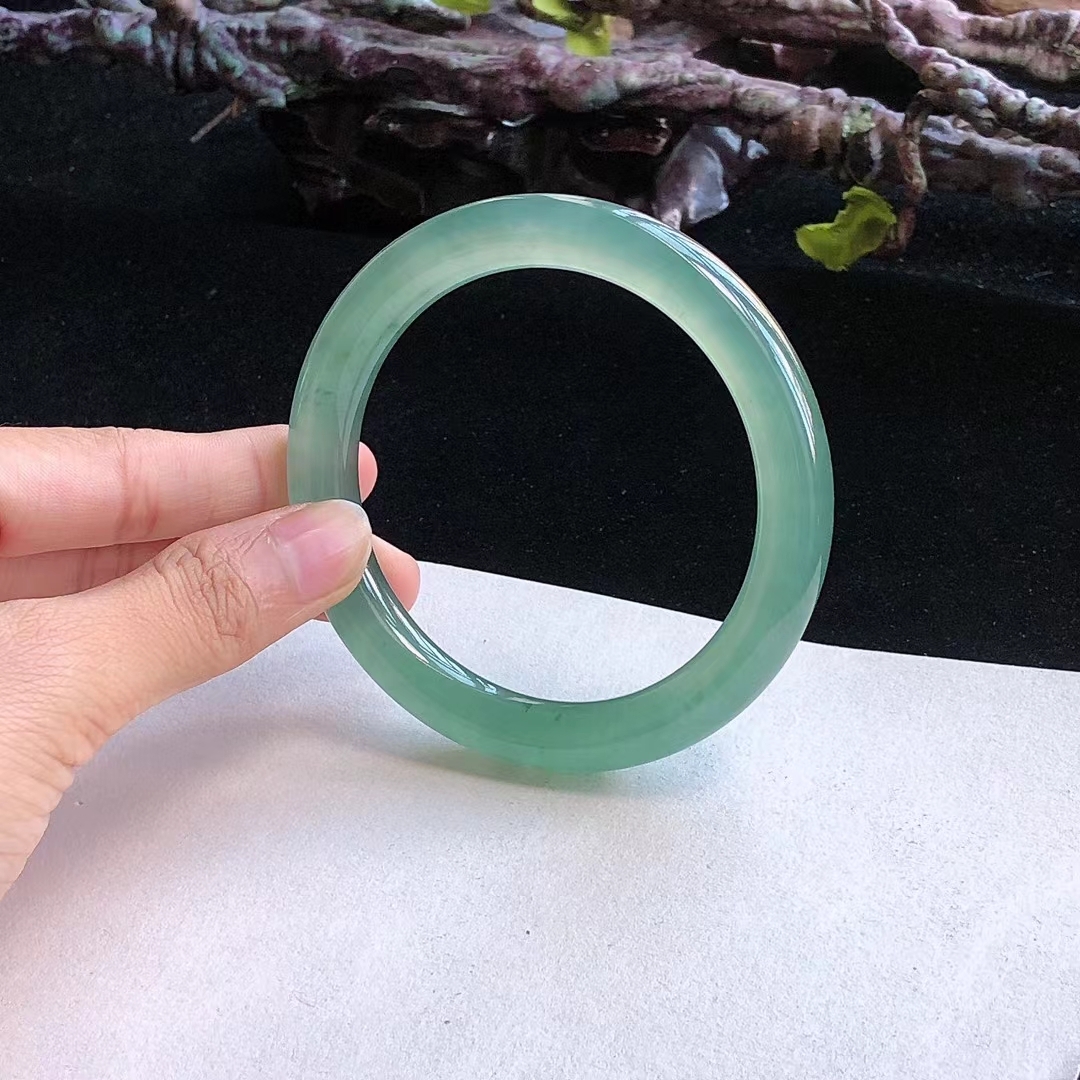 104268 57.8mm冰種晴水綠翡翠圓條手鐲 (56-58)