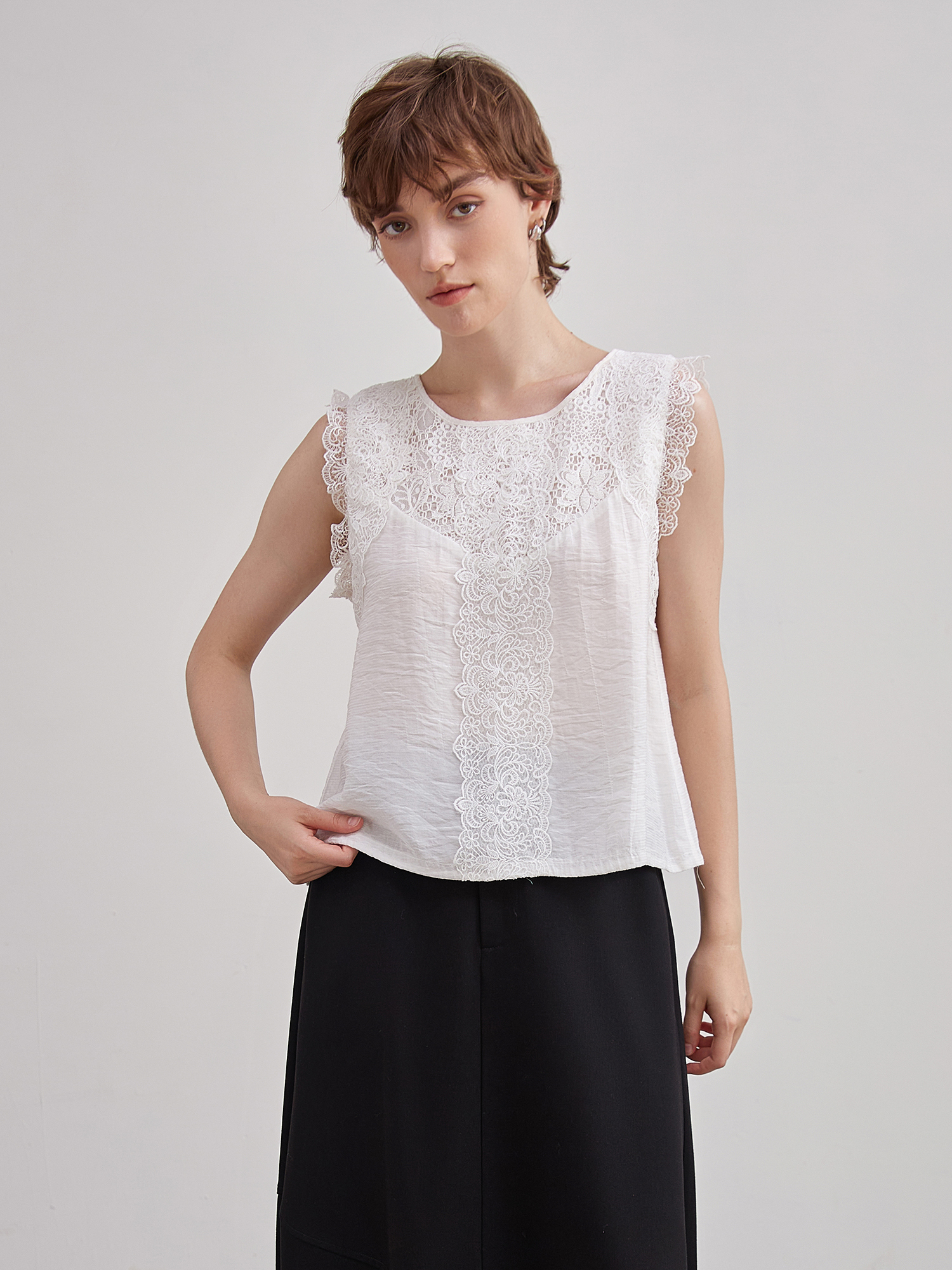 mi-tu 蕾絲拼接背心