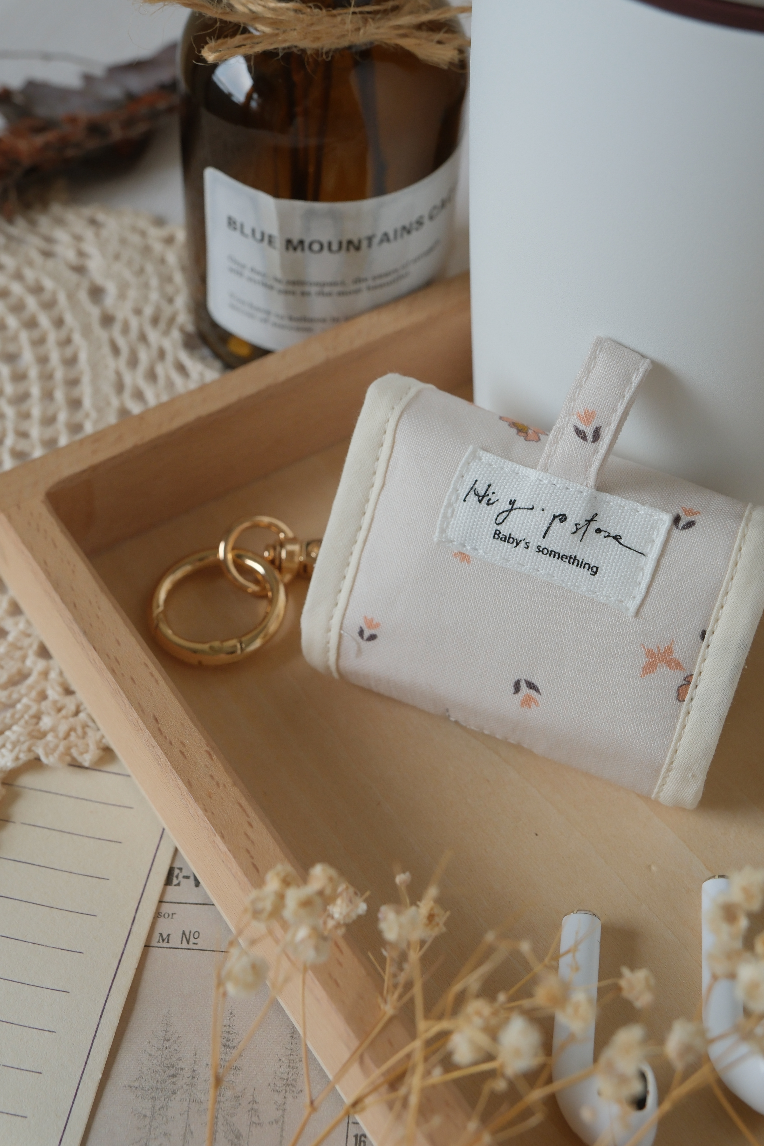 Hi Y.P store-耳機包-小花蝶影