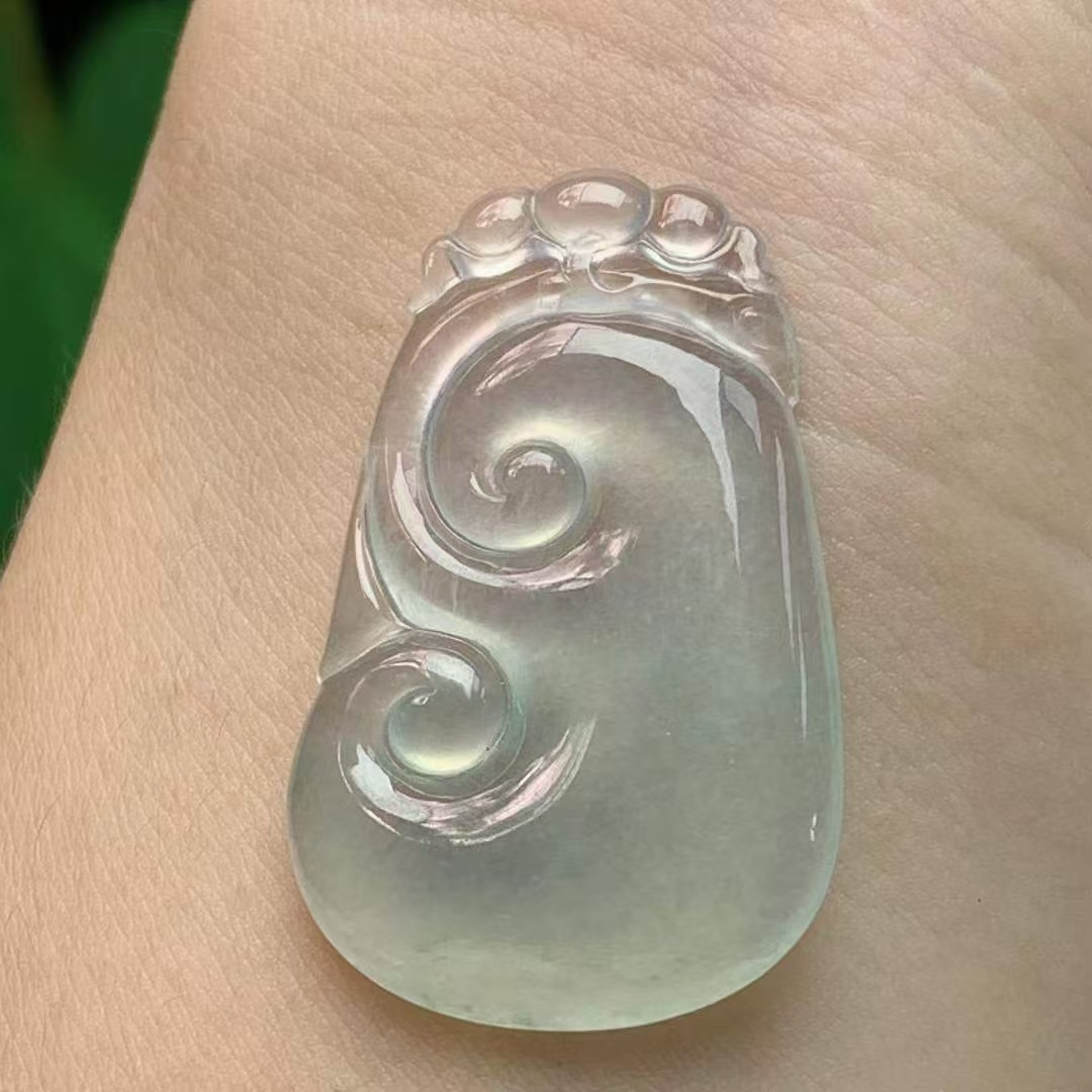 104331 翡翠冰種如意