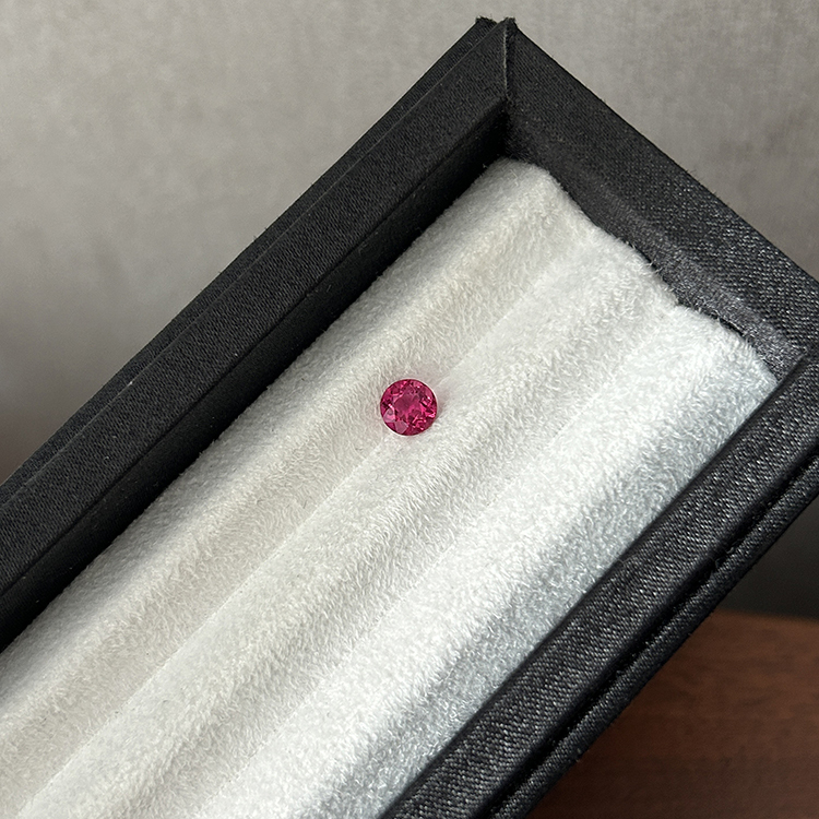 碧璽 Tourmaline/0.77克拉