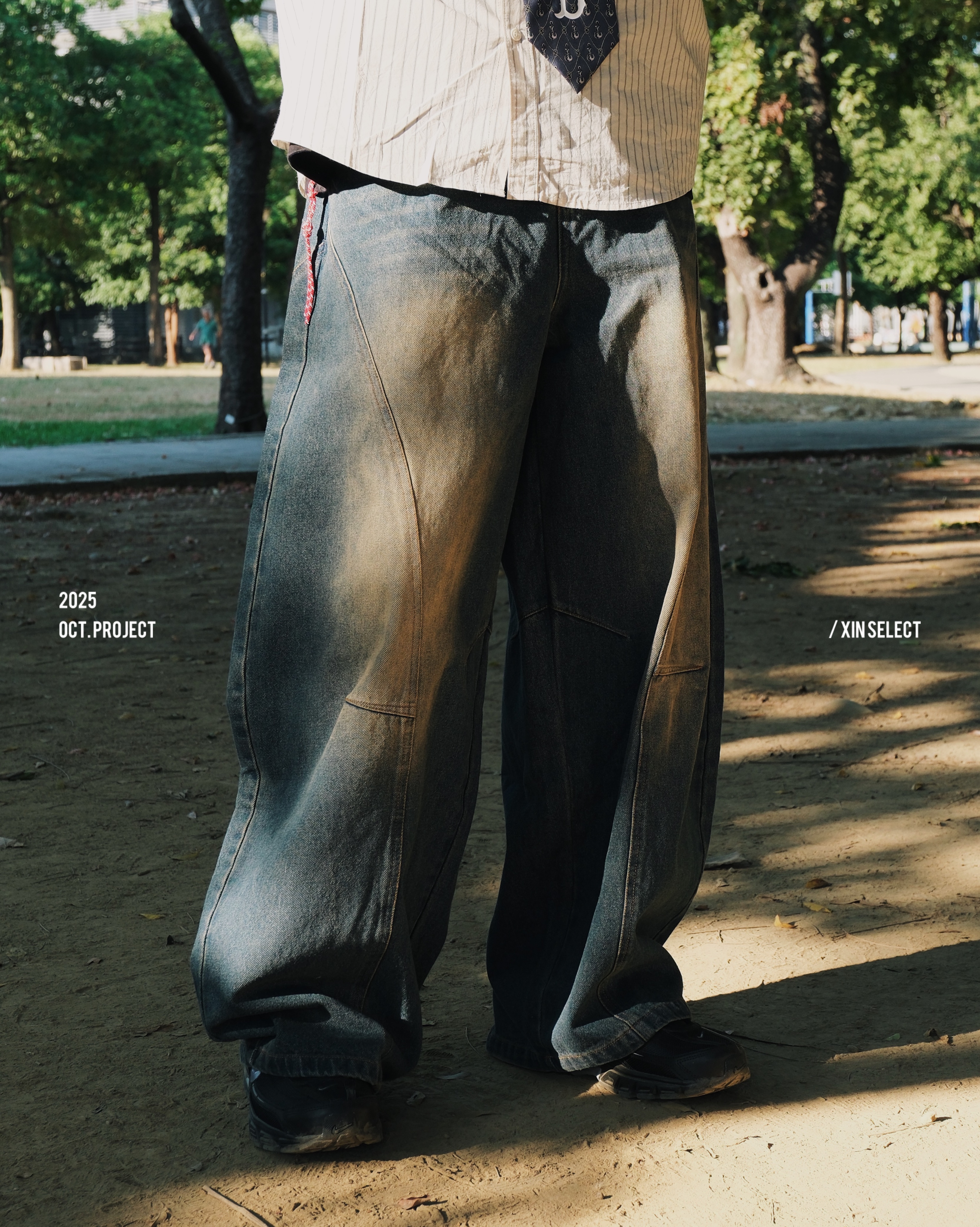 XIN SELECT 仿舊 刷色 弧線 剪裁 長褲 牛仔褲 彎刀褲 兩色 95880