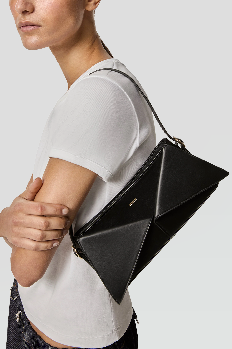 Coperni｜BAGUETTE 真皮摺疊法棍型肩背包