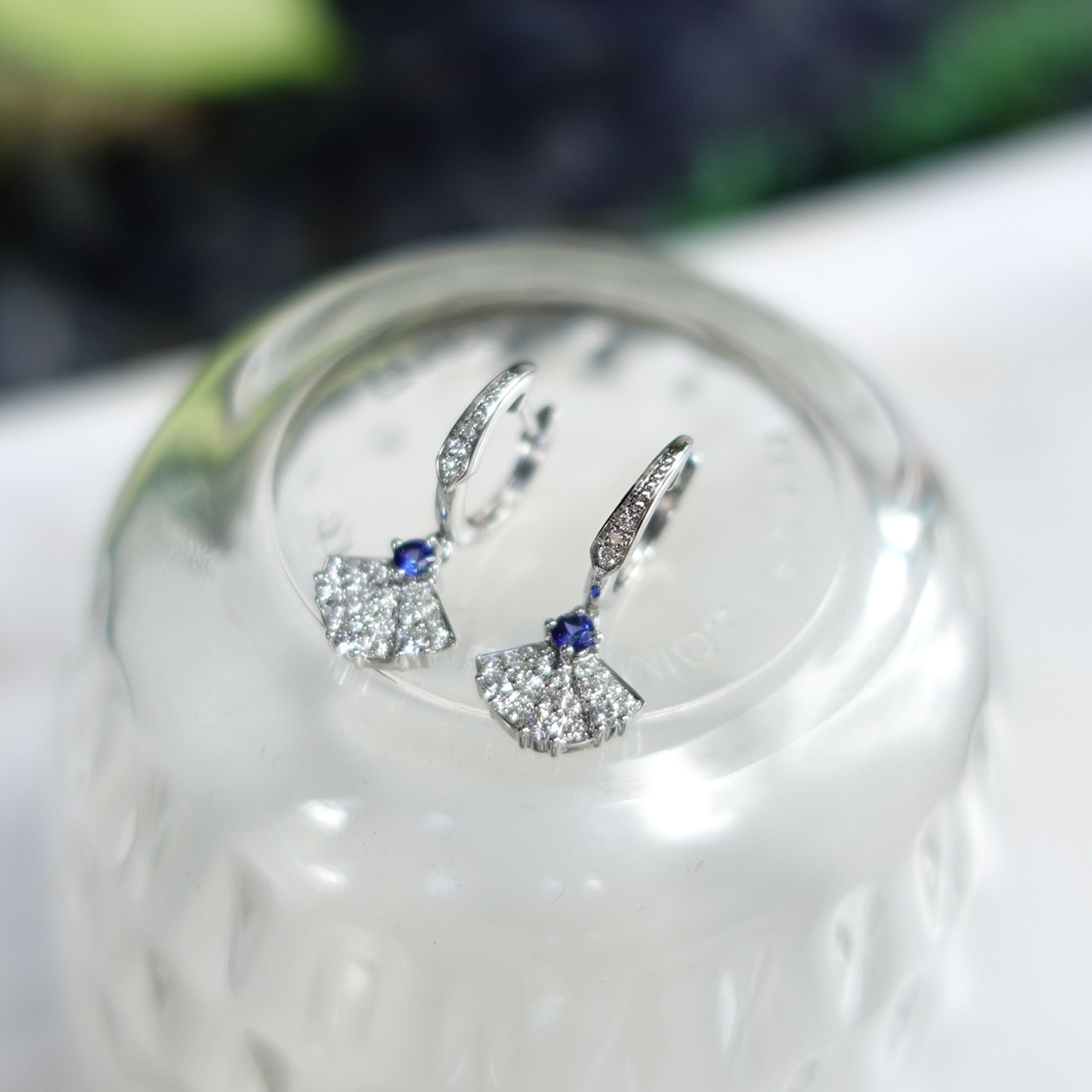 18K金天然藍寶石鑽石耳吊